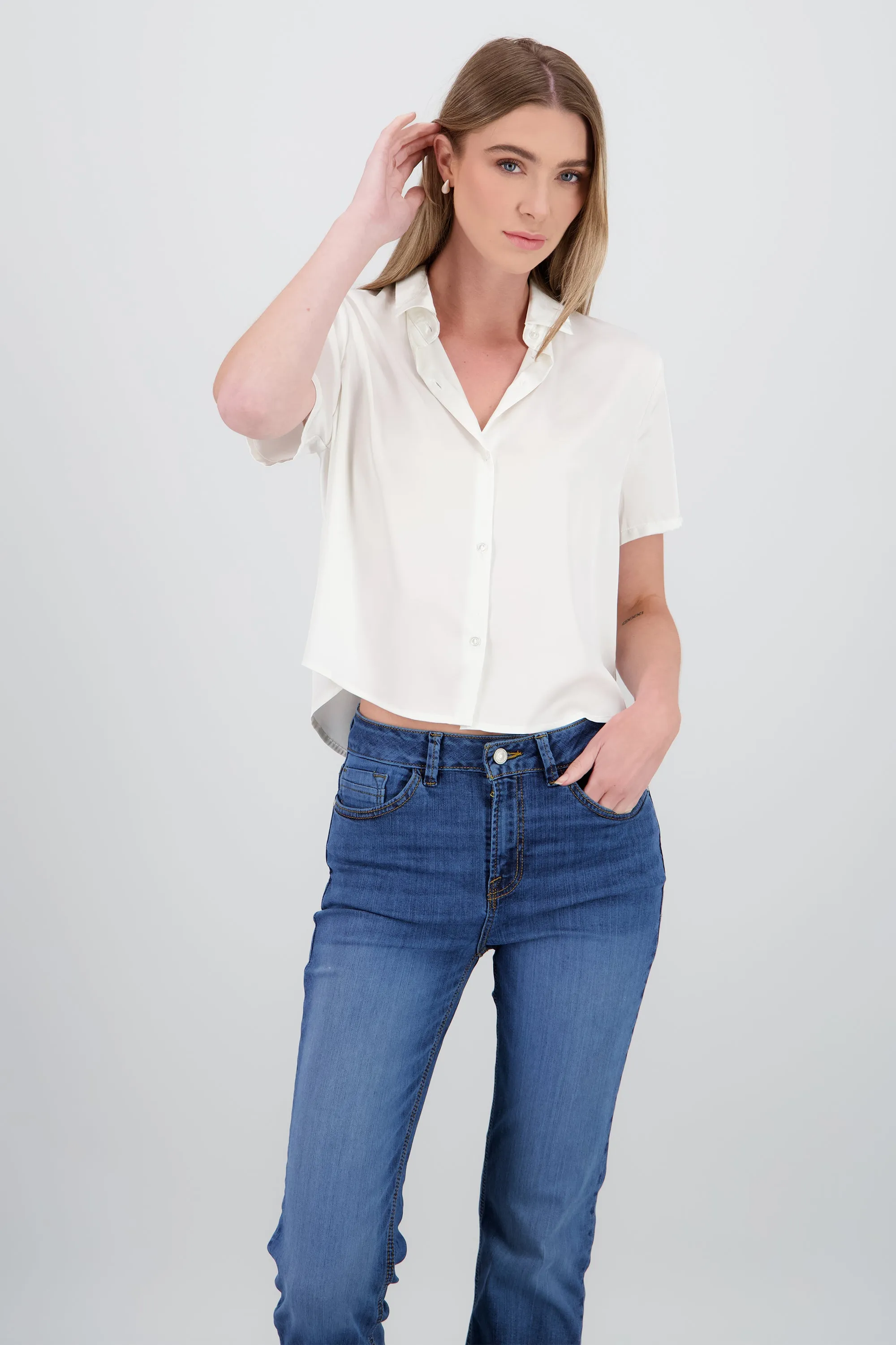 Camisa manga corta satin sold by Shasa