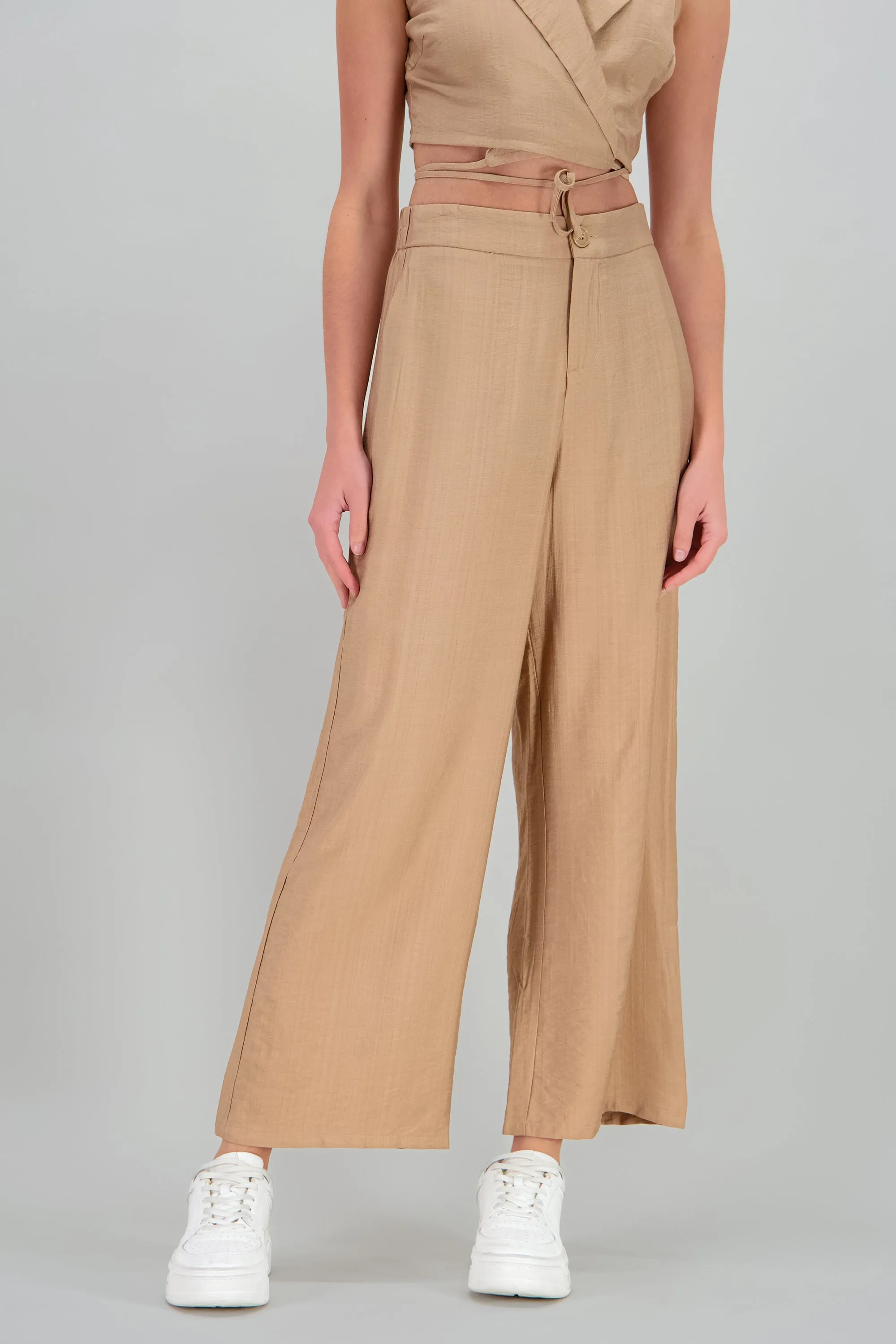 Pnatalon sastreado corto sold by Shasa product image thumbnail 2