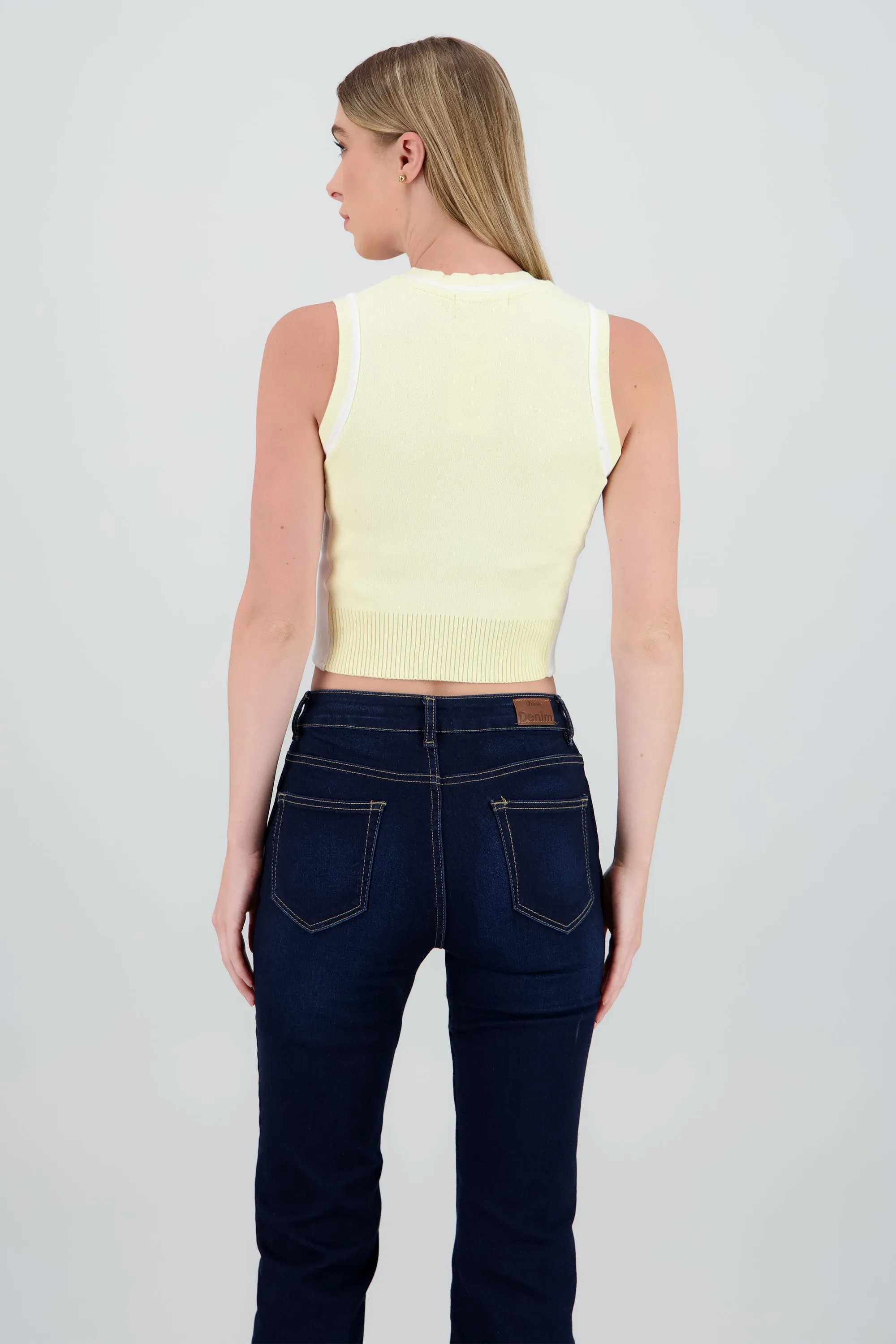 Chaleco tejido detalle contraste sold by Shasa product image thumbnail 4