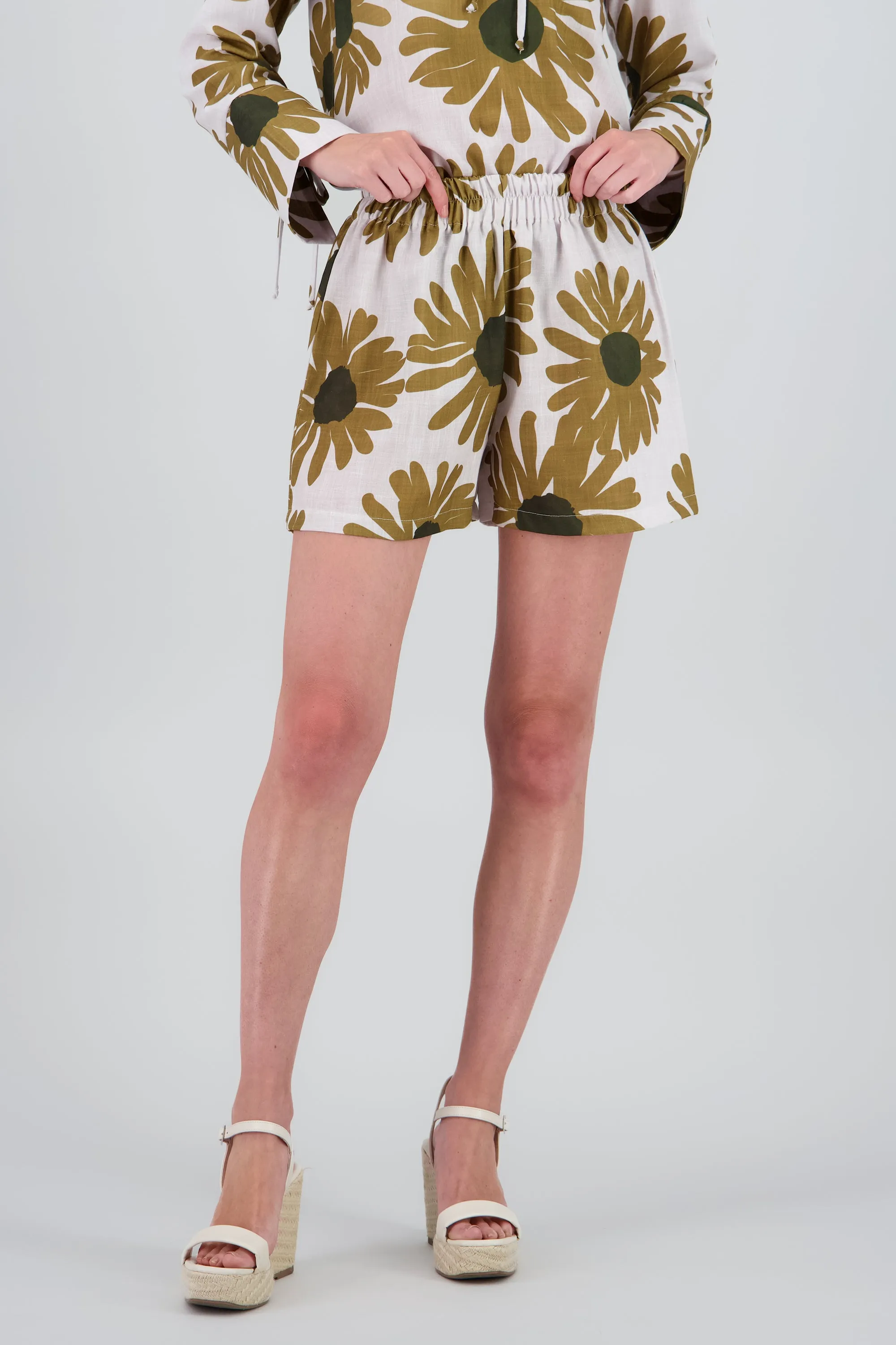 Shorts flores maxi sold by Shasa product image thumbnail 2