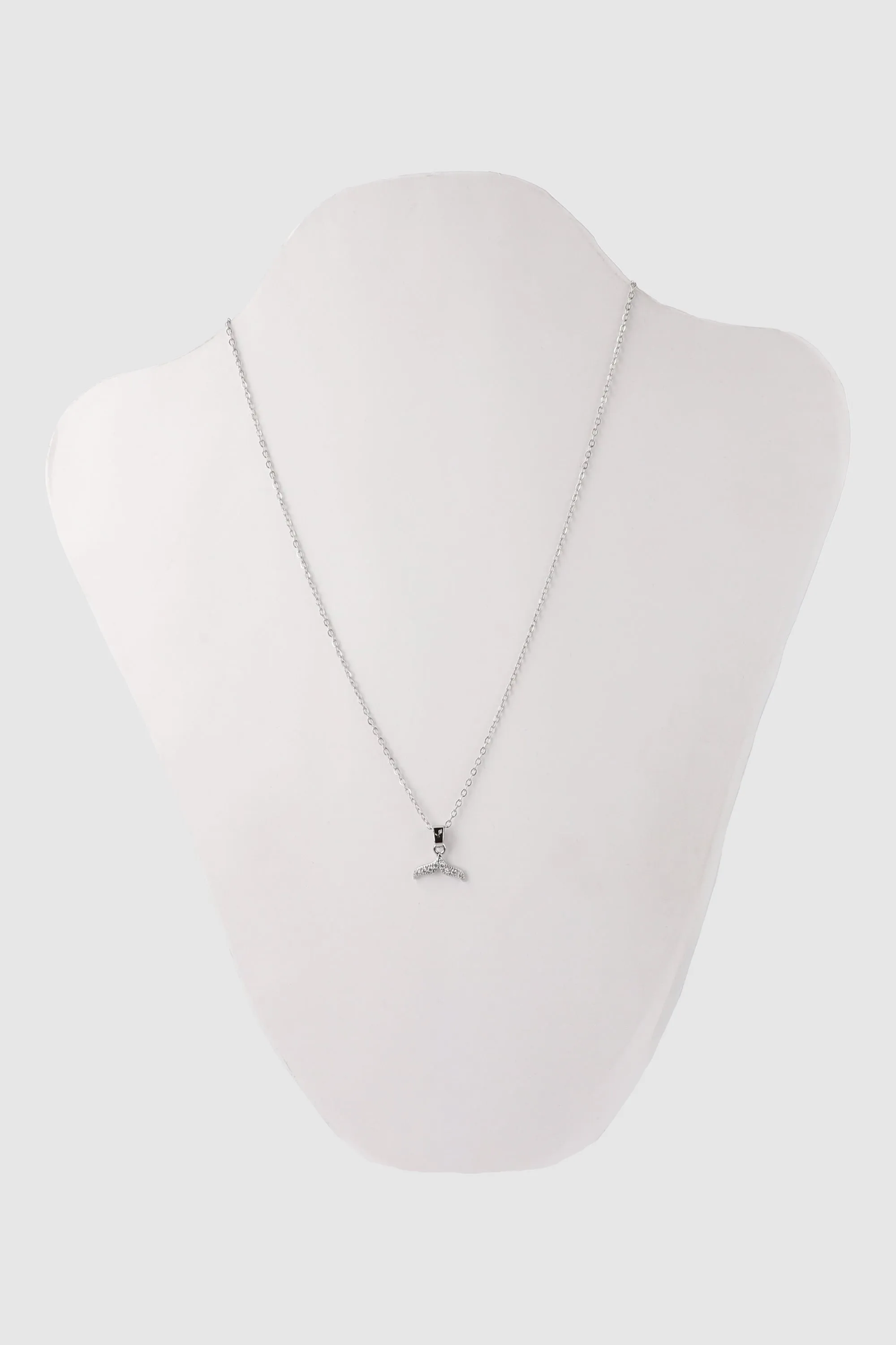 Collar dainty cola ballena sold by Shasa product image thumbnail 2