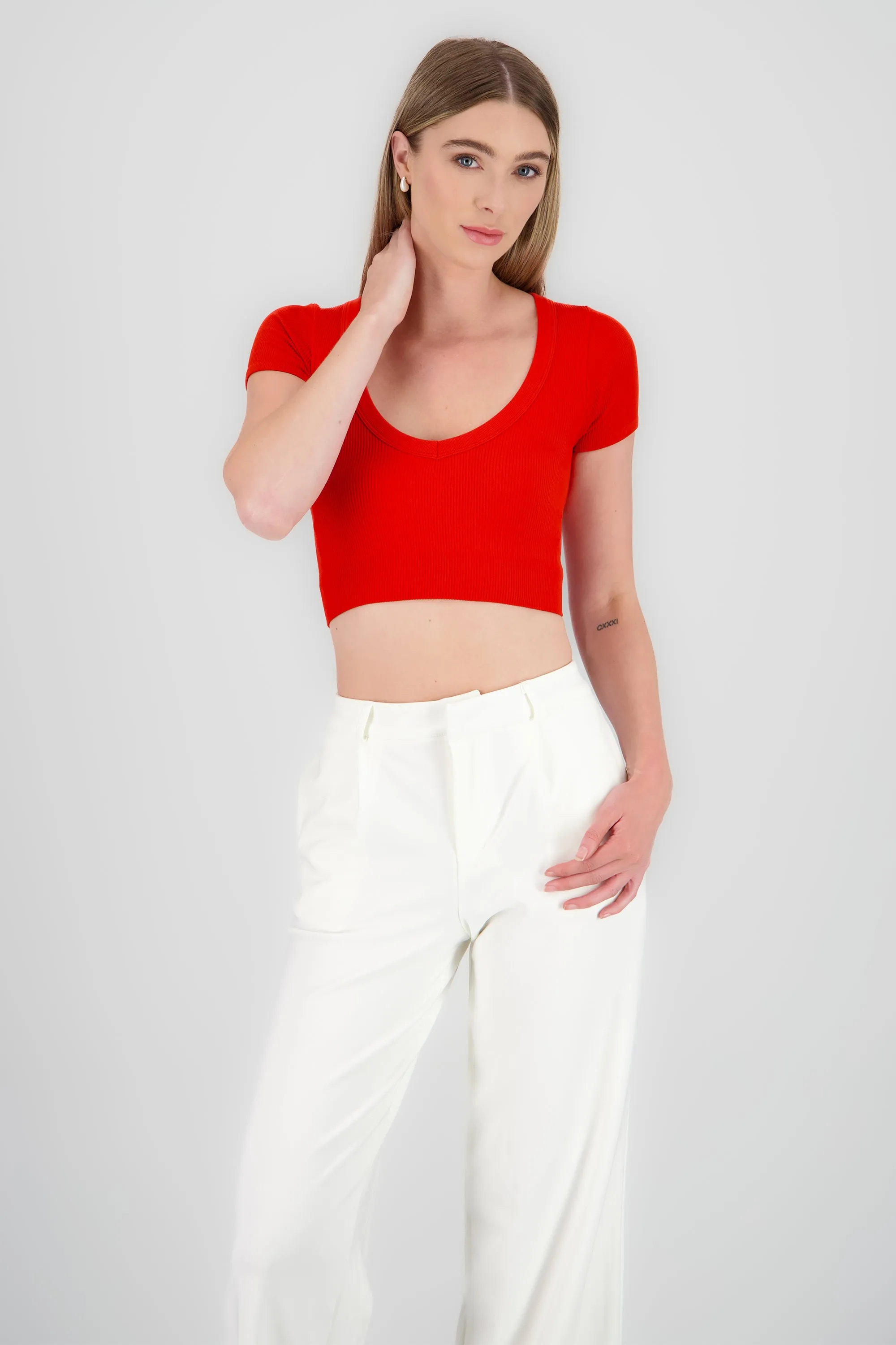 Top seamless de manga corta escotado sold by Shasa product image thumbnail 2