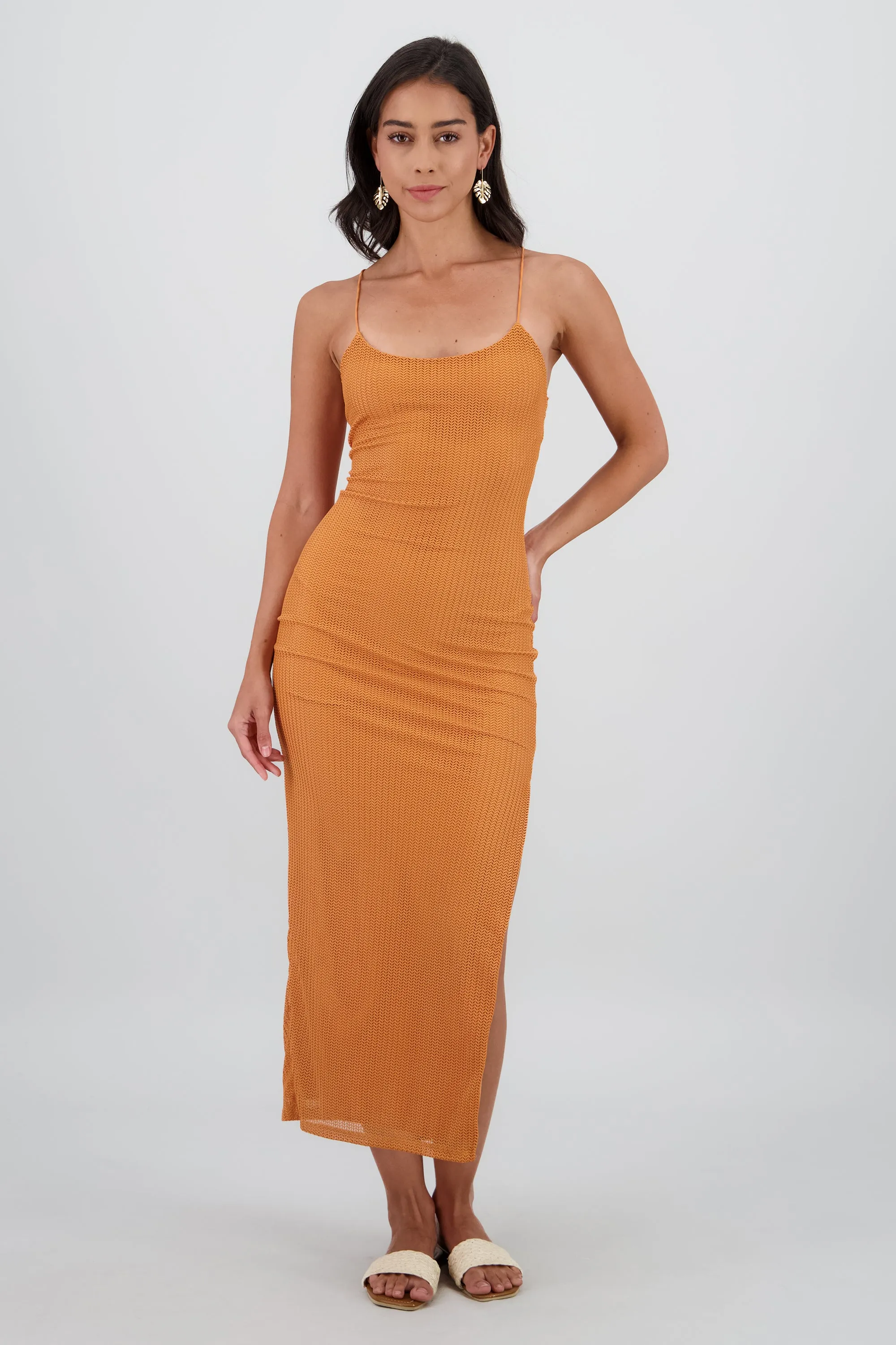 Vestido maxi red textura sold by Shasa