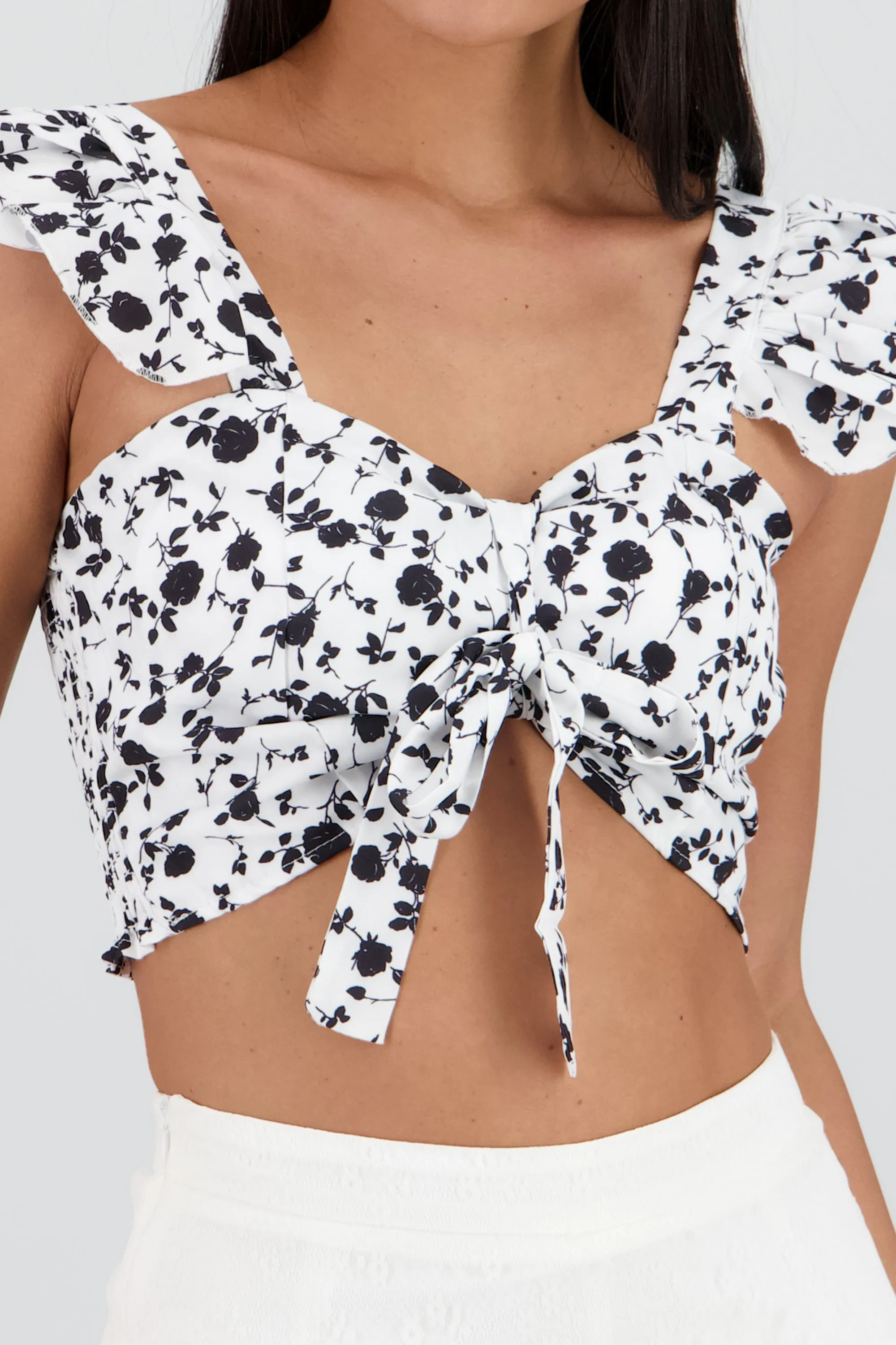 Top crop olanes estampado flores sold by Shasa product image thumbnail 5