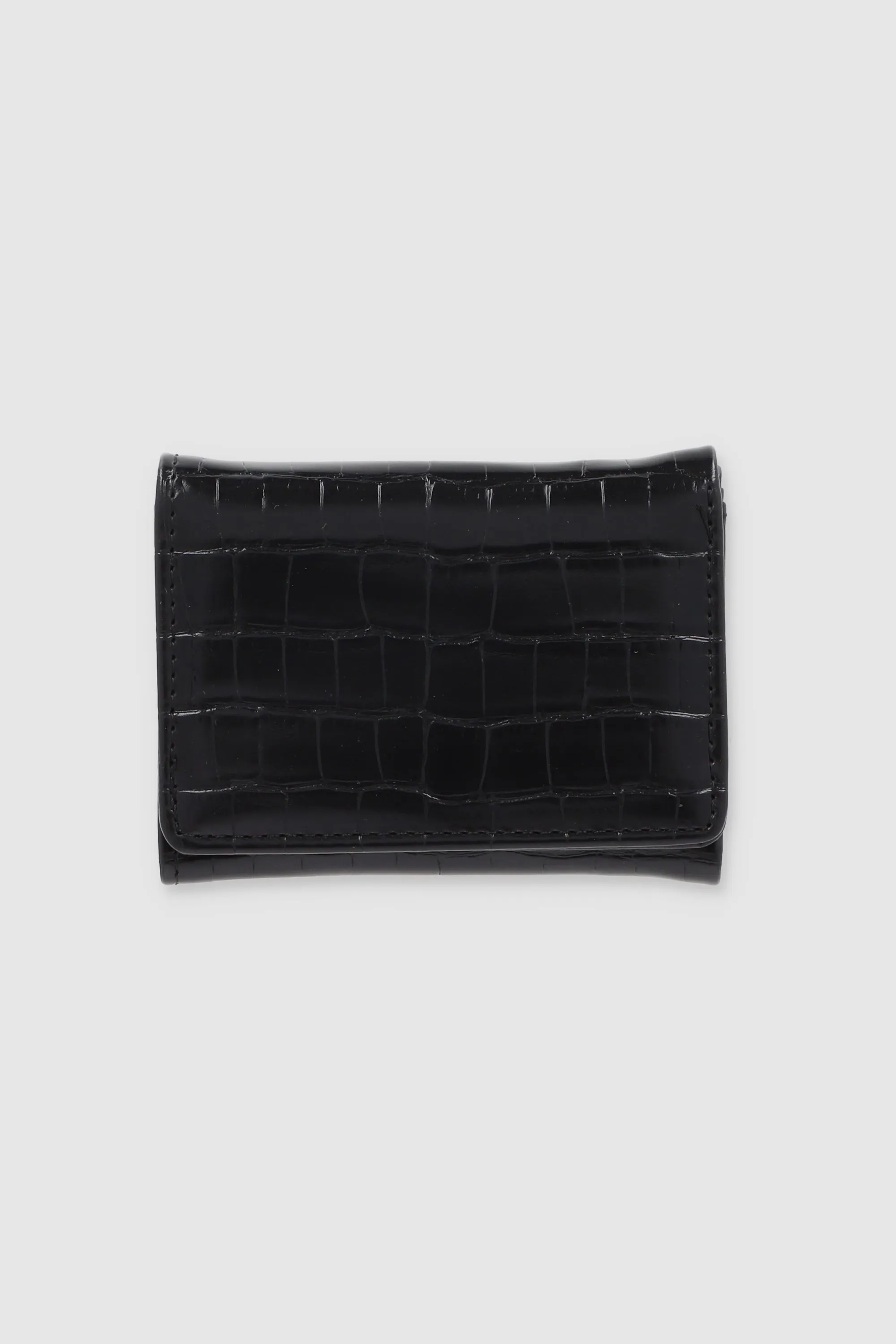 Cartera mini croco sold by Shasa