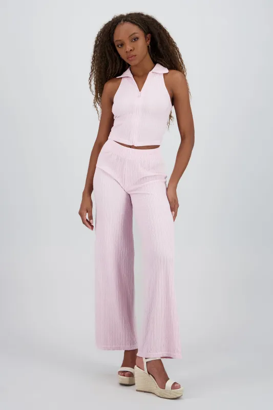 Pantalon textura resorte sold by Shasa