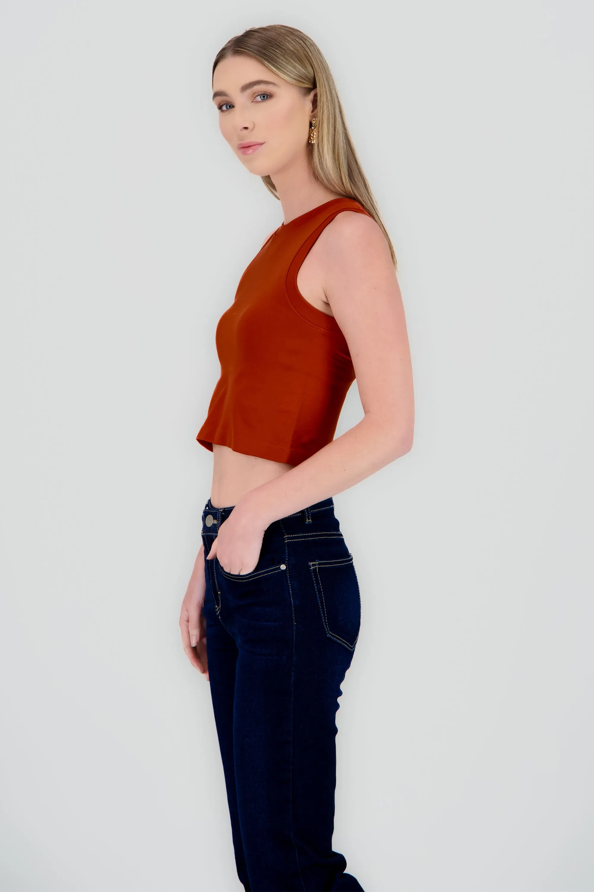 Top Seamless Liso Sin Mangas sold by Shasa product image thumbnail 3