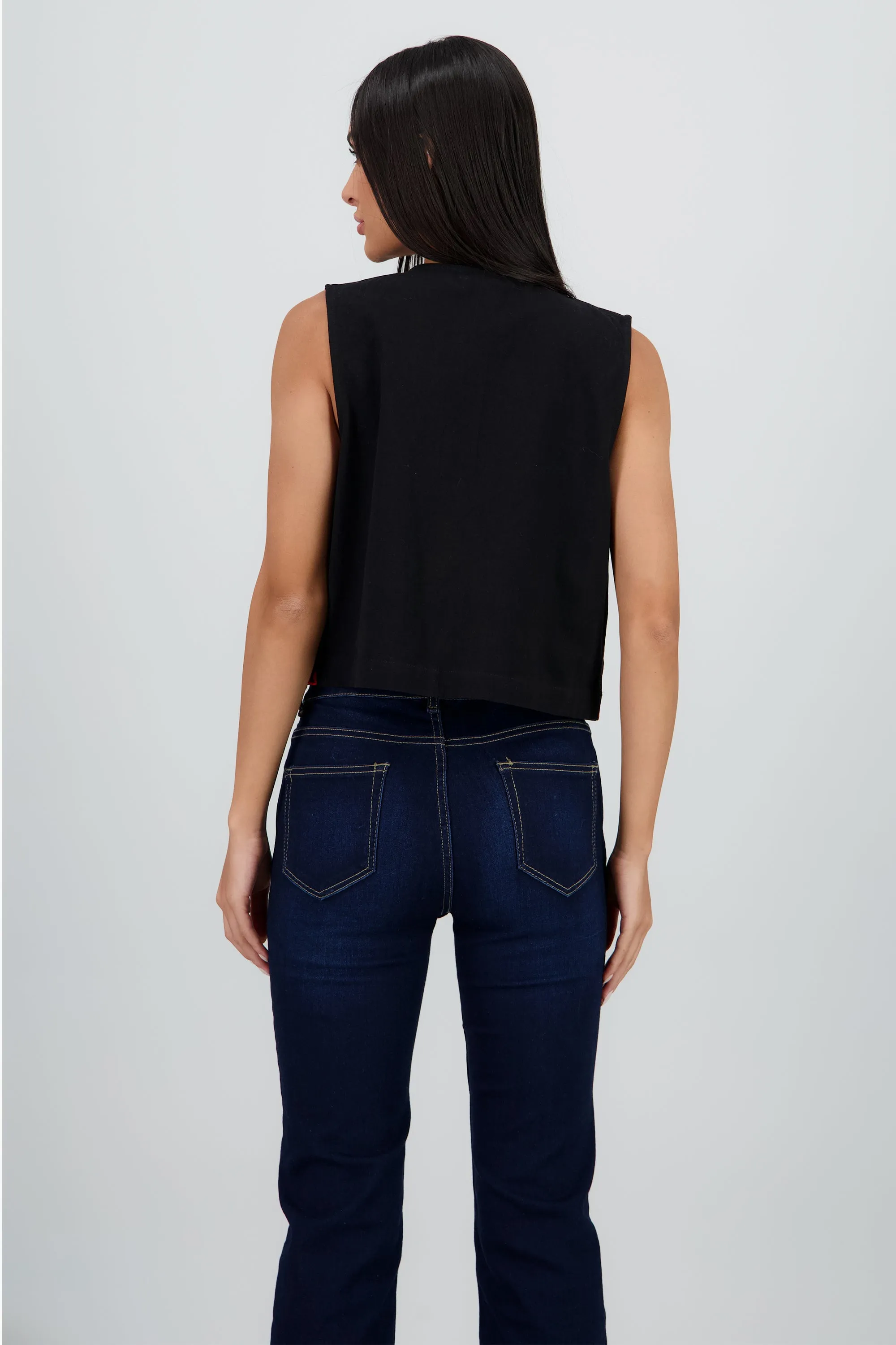 Chaleco detalle bordado flores sold by Shasa product image thumbnail 4