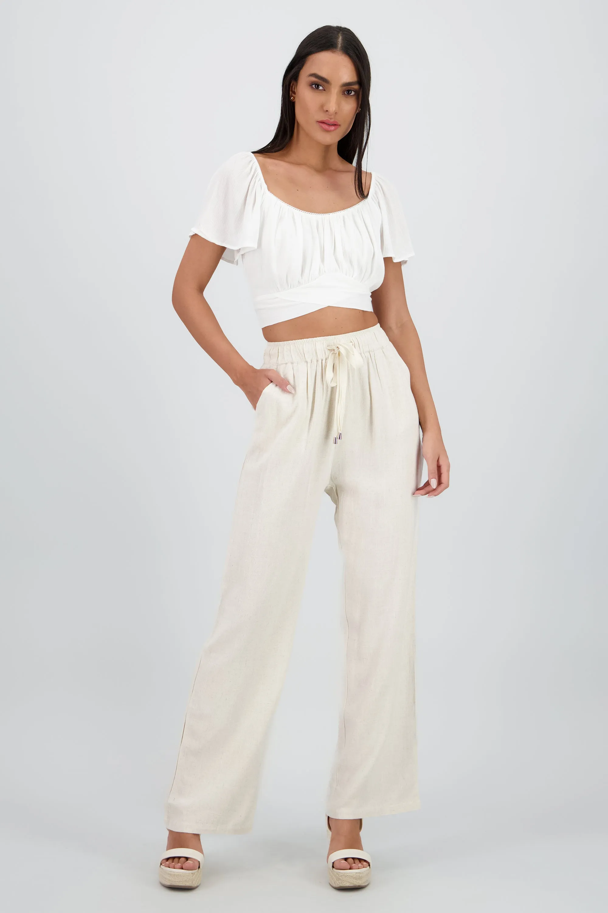 PANTALON DETALLE JARETA sold by Shasa