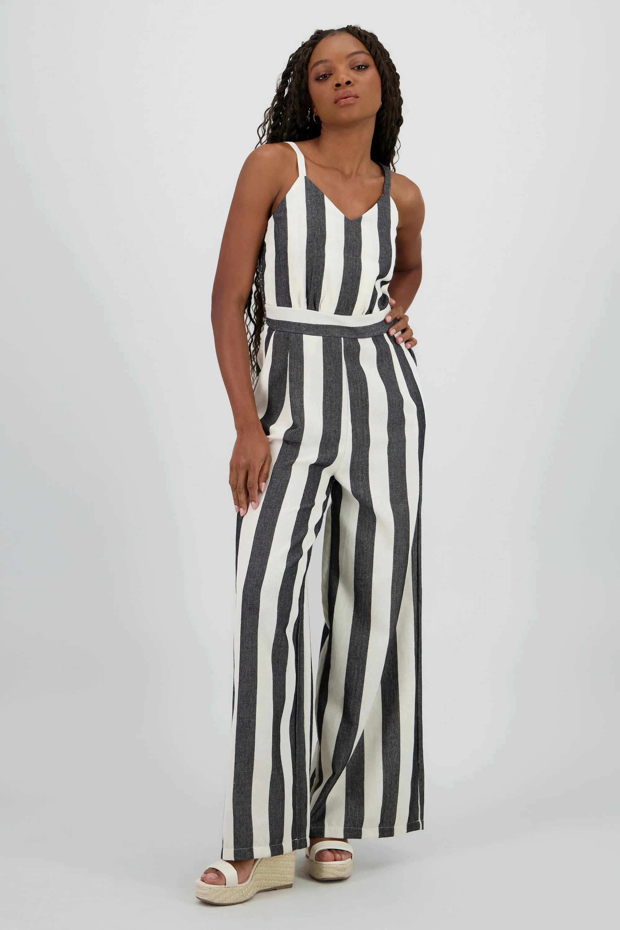 Jumpsuit detalle rayas tirantes sold by Shasa