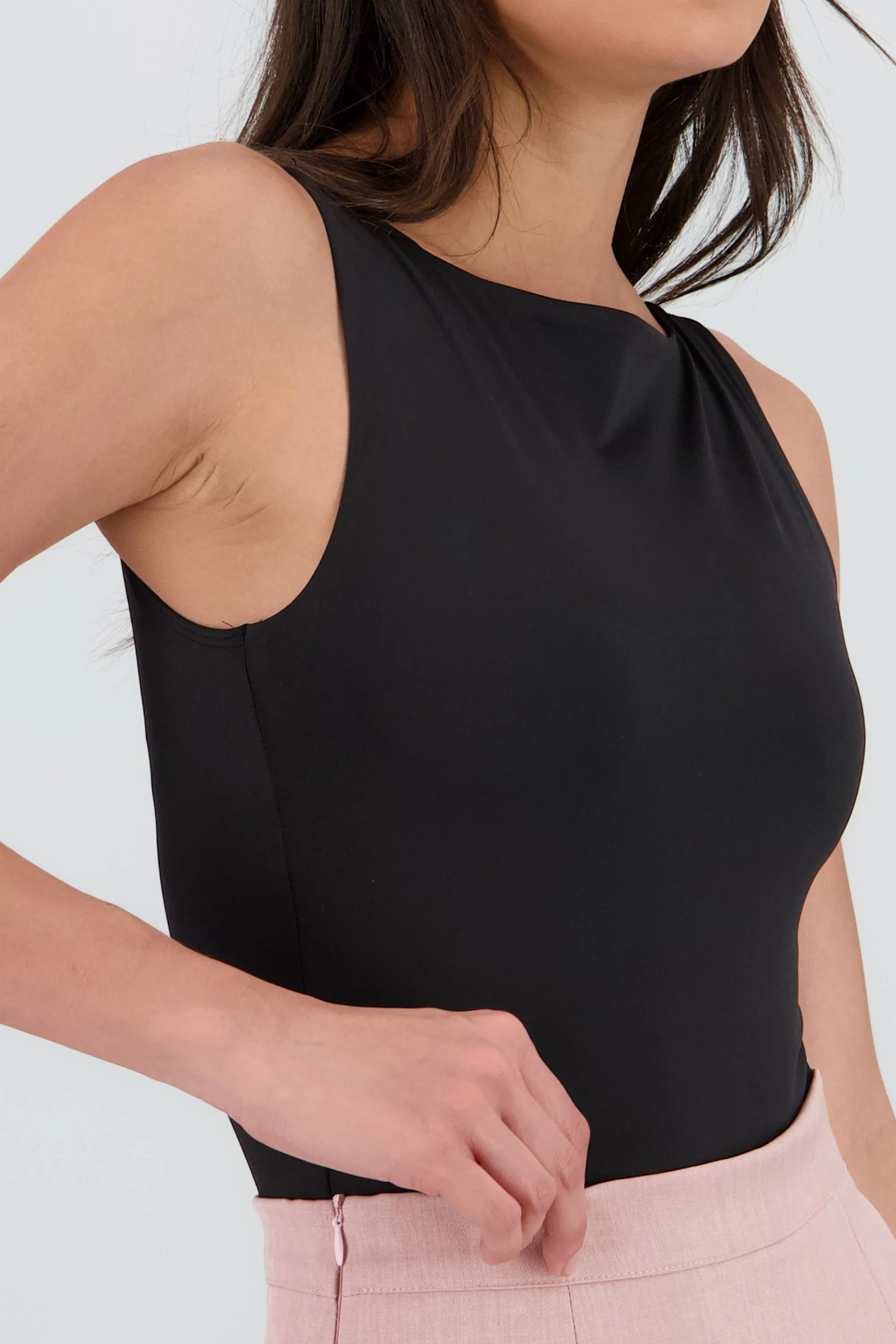 Body doble tela escote recto sold by Shasa product image thumbnail 5