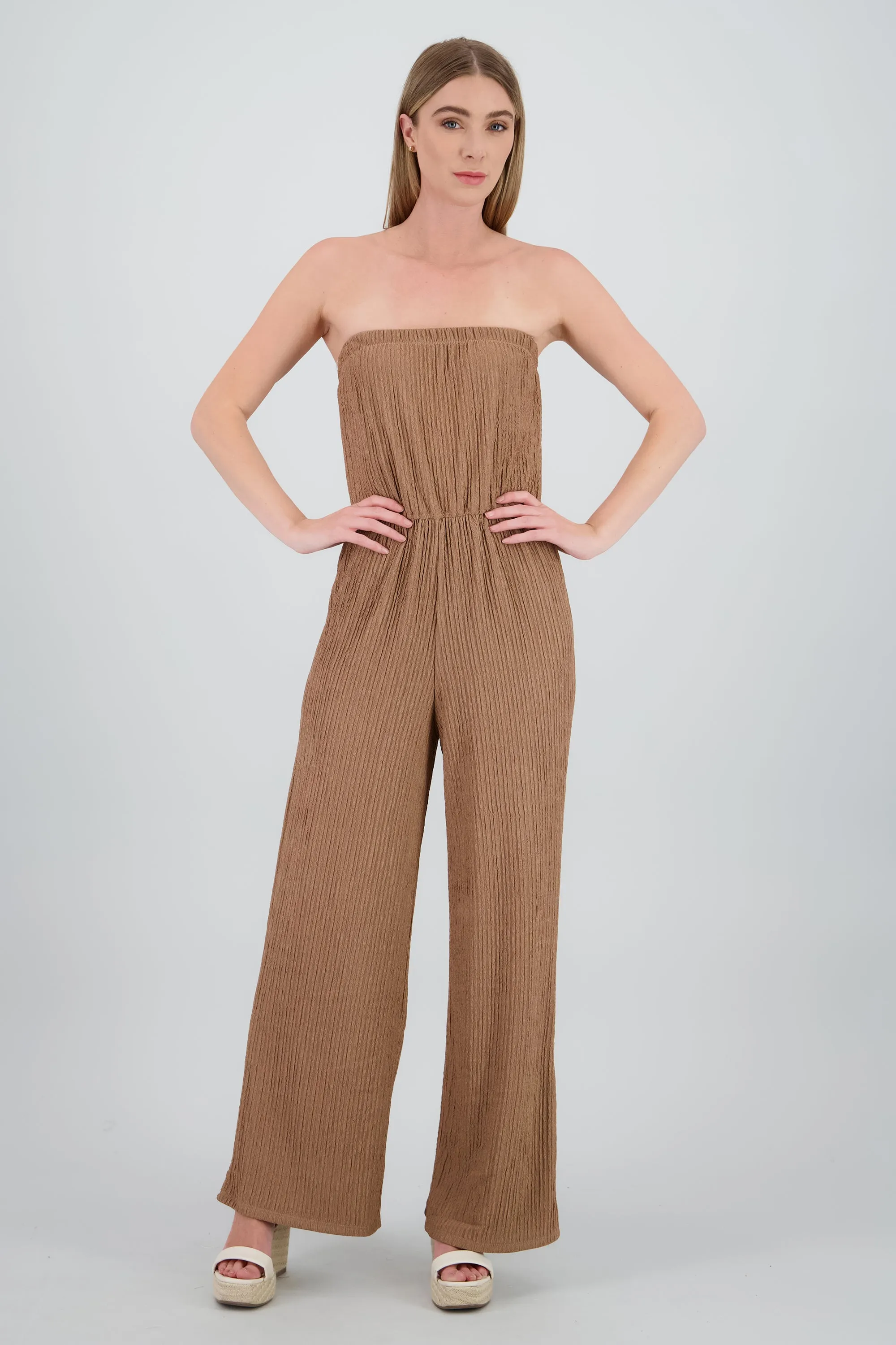 Jumpsuit sin mangas textura sold by Shasa