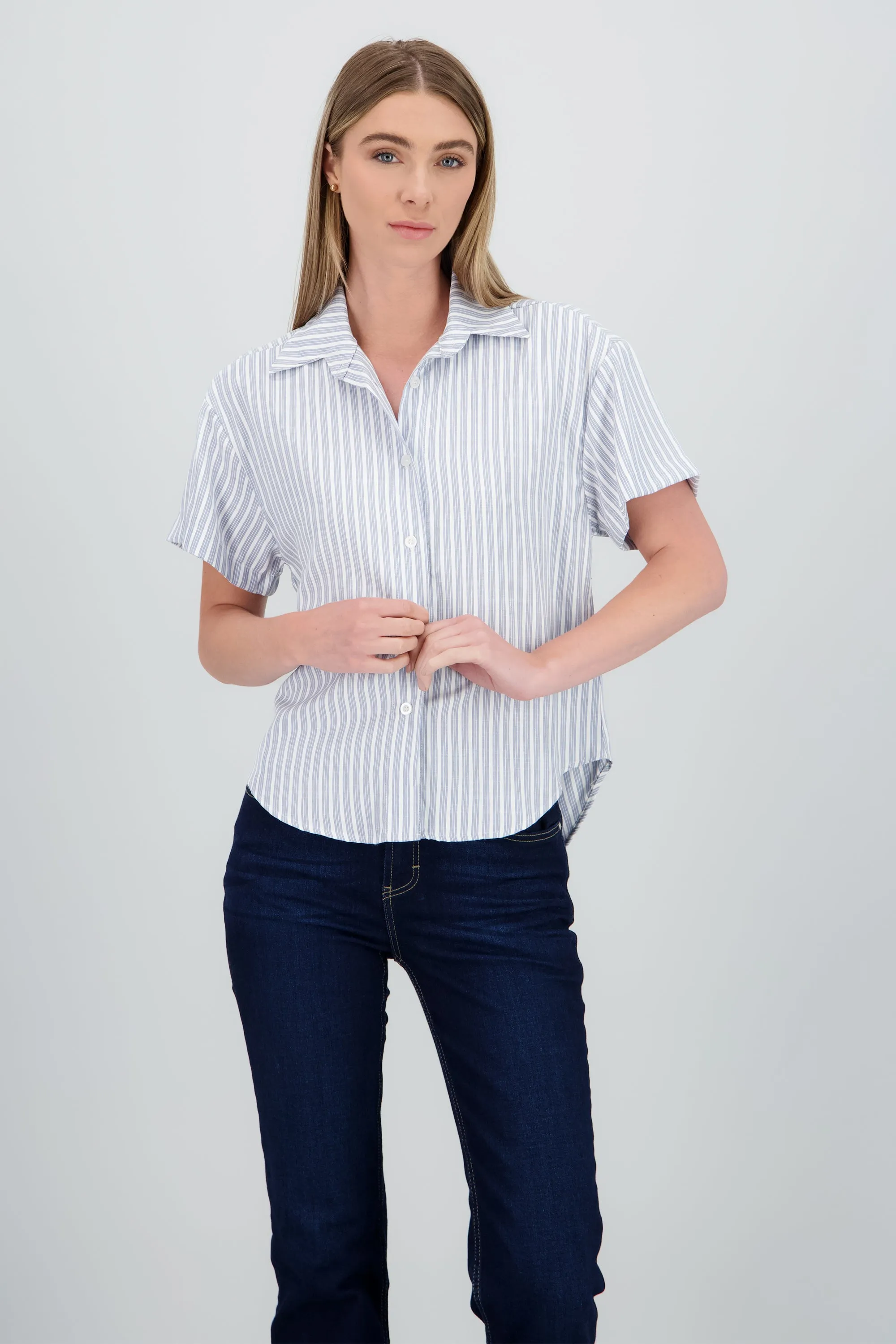 Camisa manga corta detalle triple raya sold by Shasa product image thumbnail 2