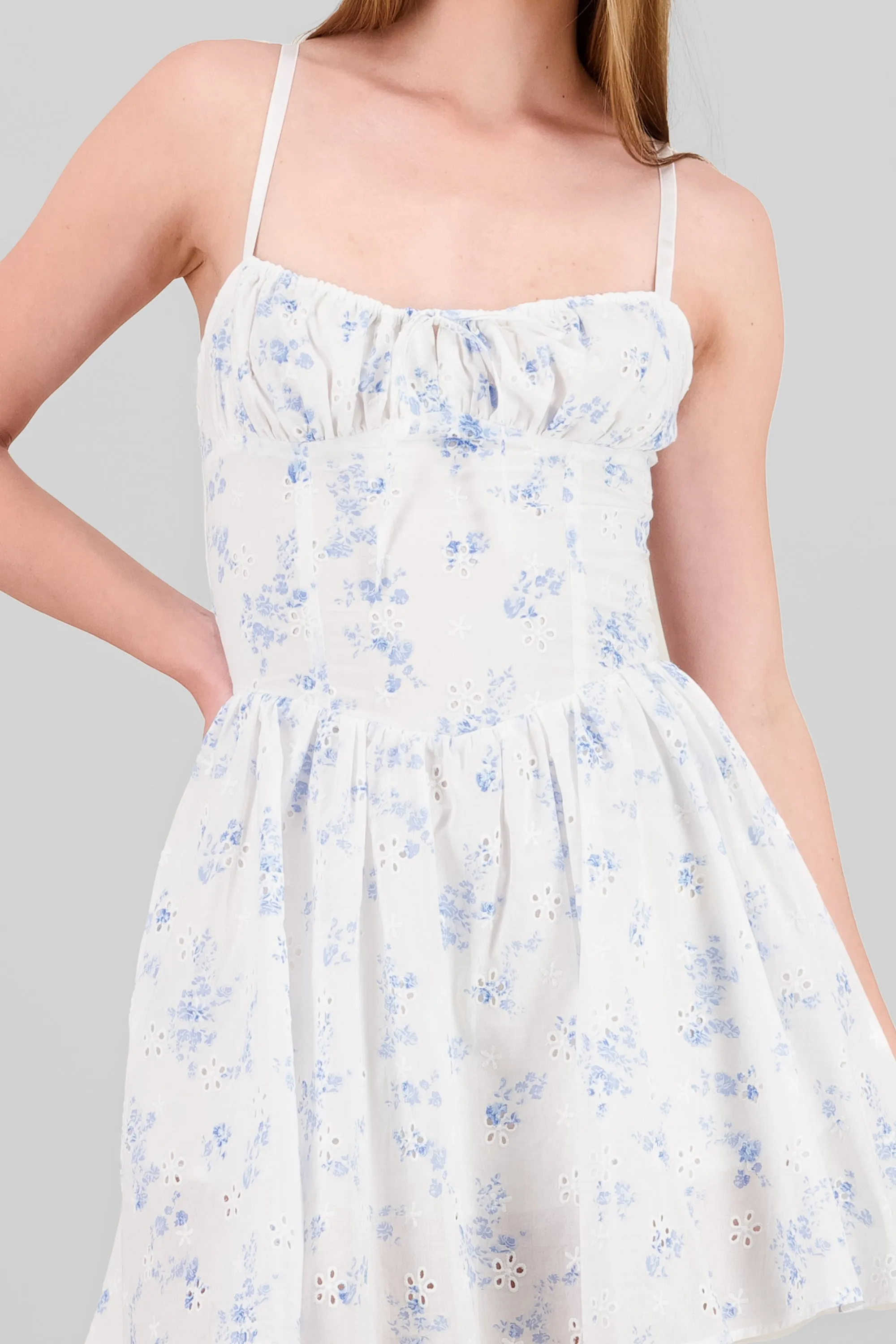 Vestido pritn de flores con textura sold by Shasa product image thumbnail 5