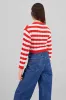 Sueter con rayas cuello en V sold by Shasa