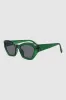 Lente wayfarer geometrico traslucido sold by Shasa