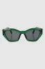 Lente wayfarer geometrico traslucido sold by Shasa