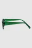 Lente wayfarer geometrico traslucido sold by Shasa