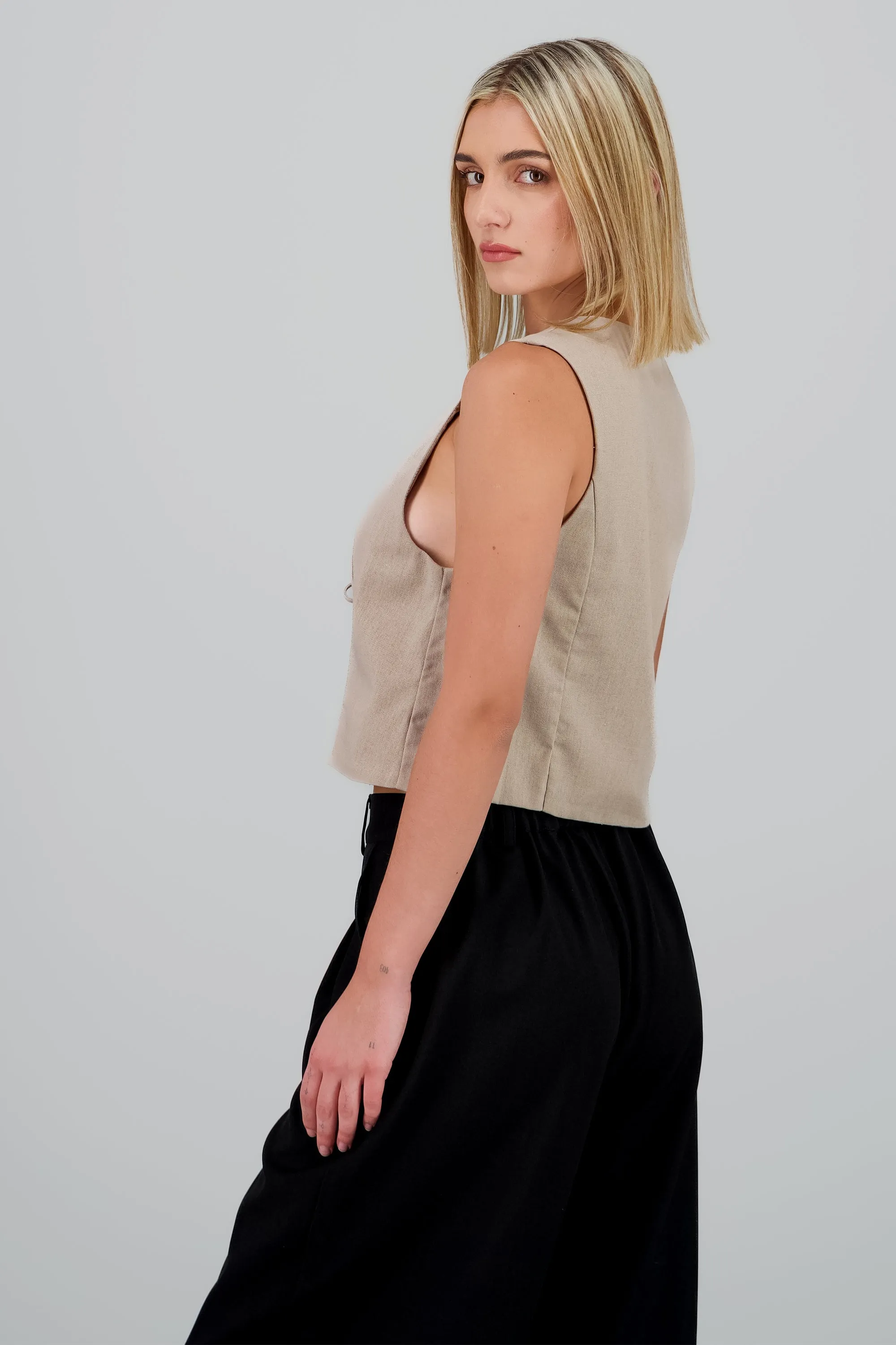 Chaleco con pinzas sold by Shasa product image thumbnail 3