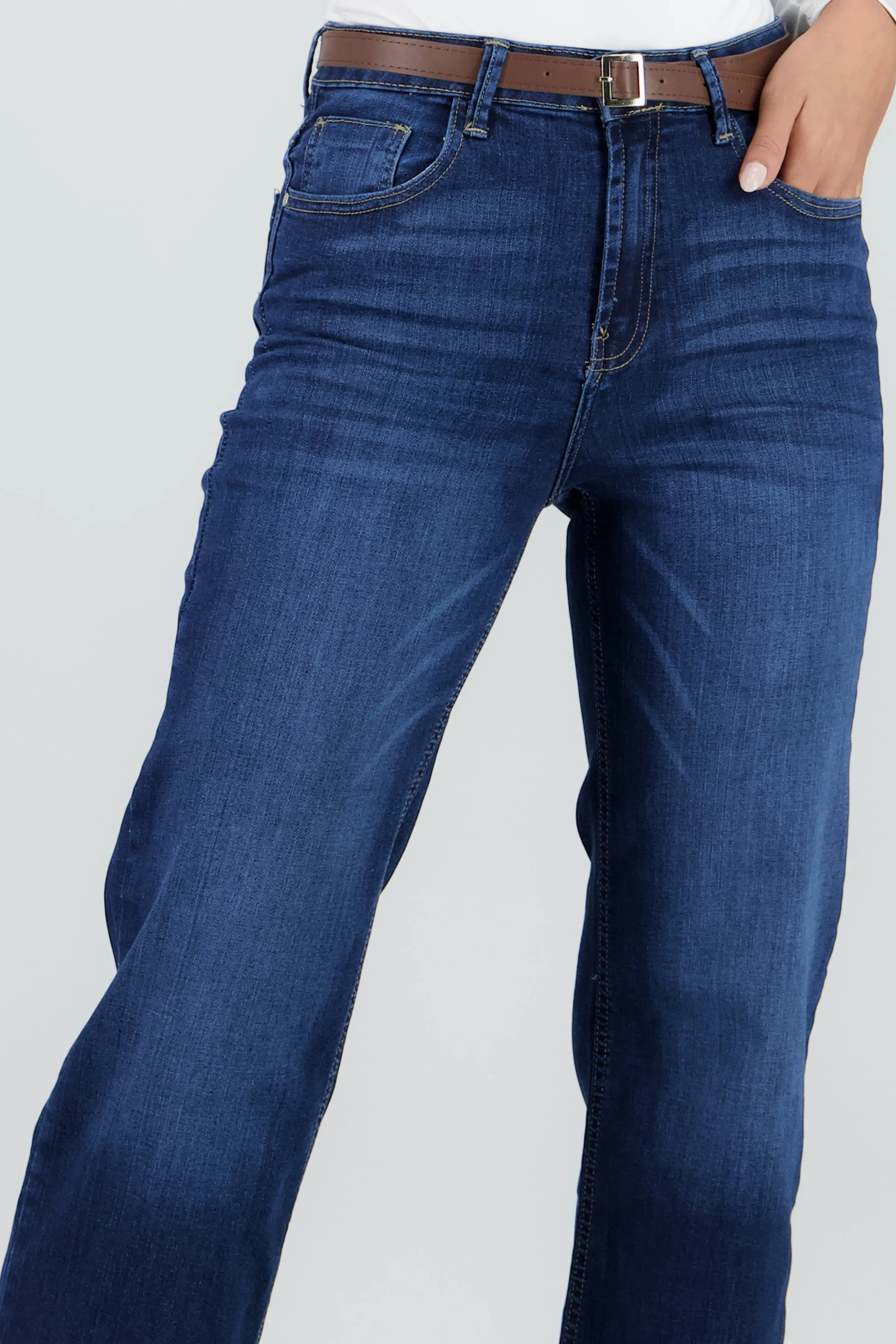 Jeans straight corte básico sold by Shasa product image thumbnail 5