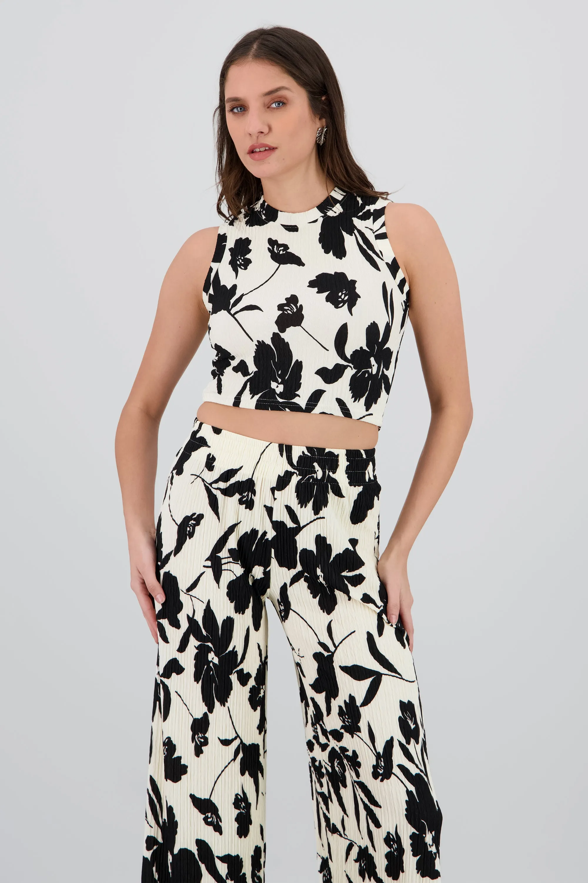 Top textura flores tropicales sold by Shasa