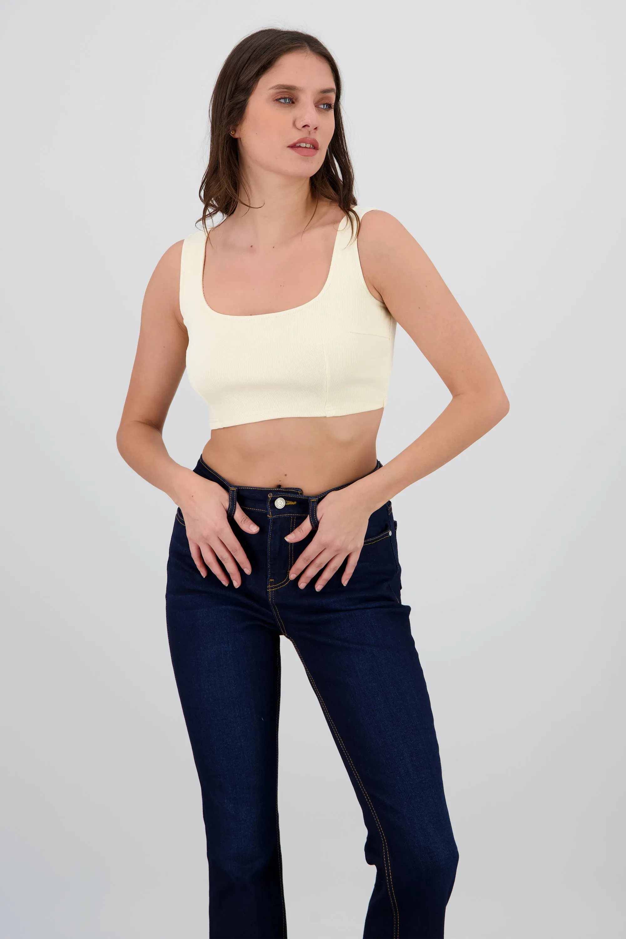 Top crop tirantes escote cuadrado sold by Shasa product image thumbnail 2