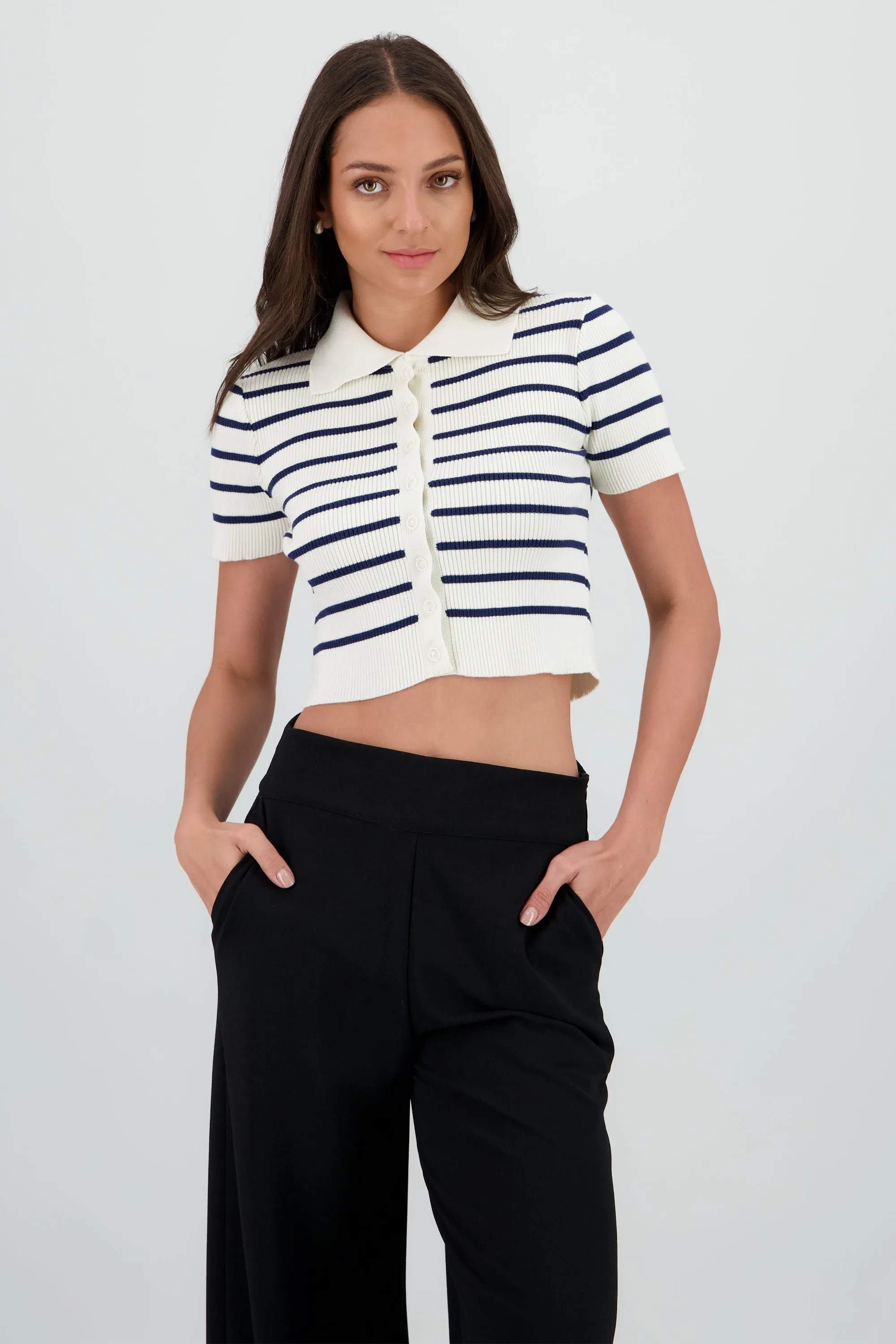 Top tejido manga corta botones sold by Shasa product image thumbnail 2