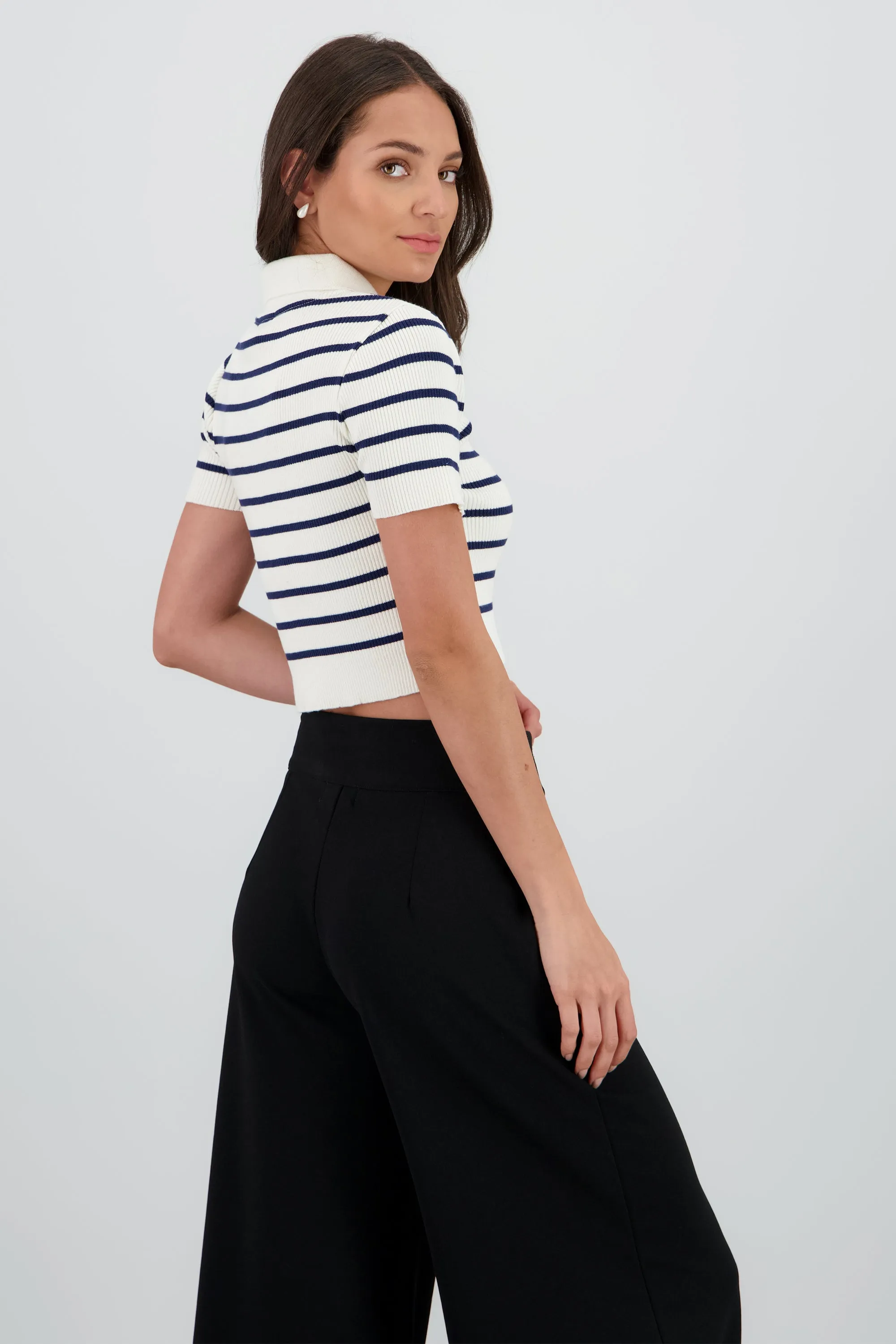 Top tejido manga corta botones sold by Shasa product image thumbnail 4