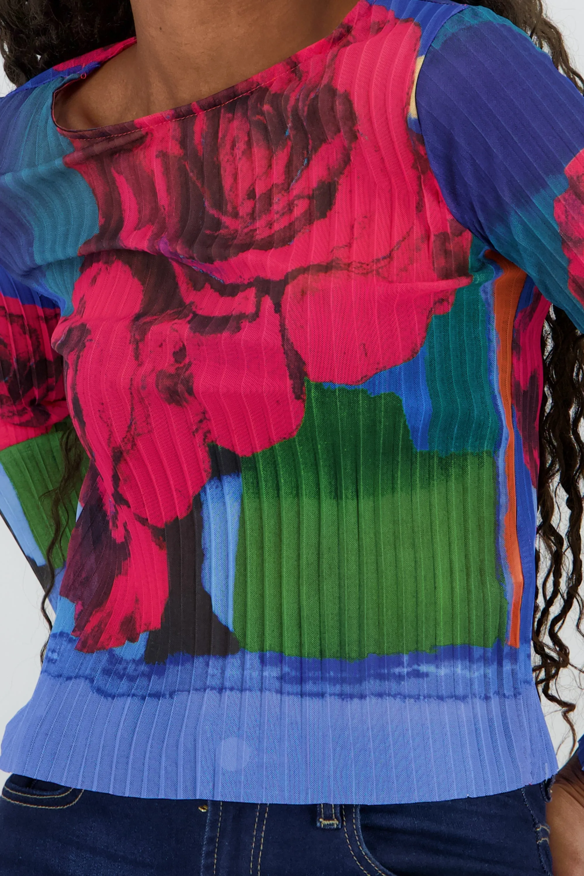 Blusa mesh estampado flores digital sold by Shasa product image thumbnail 5