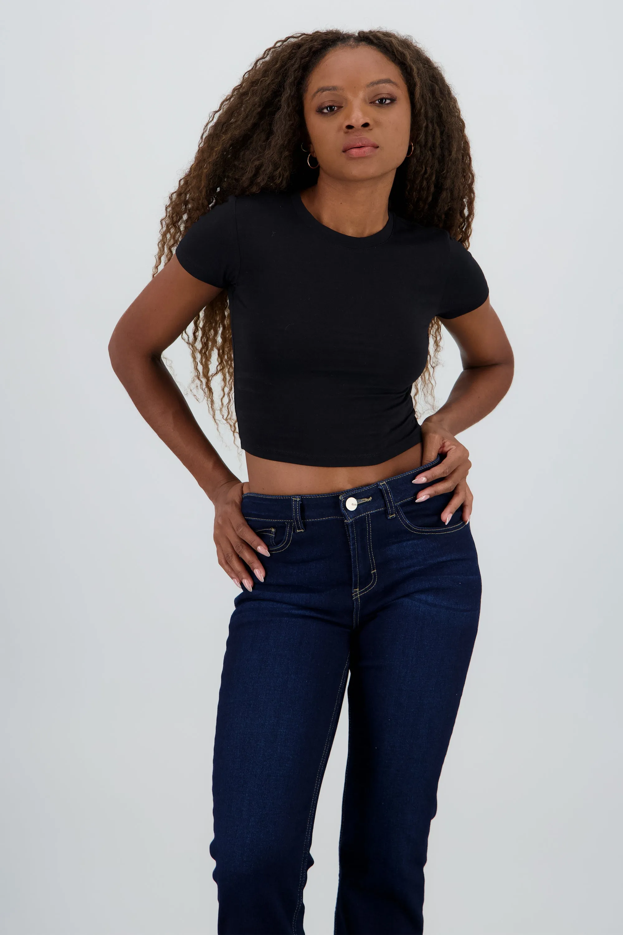 Top corto doble tela escote redondo sold by Shasa