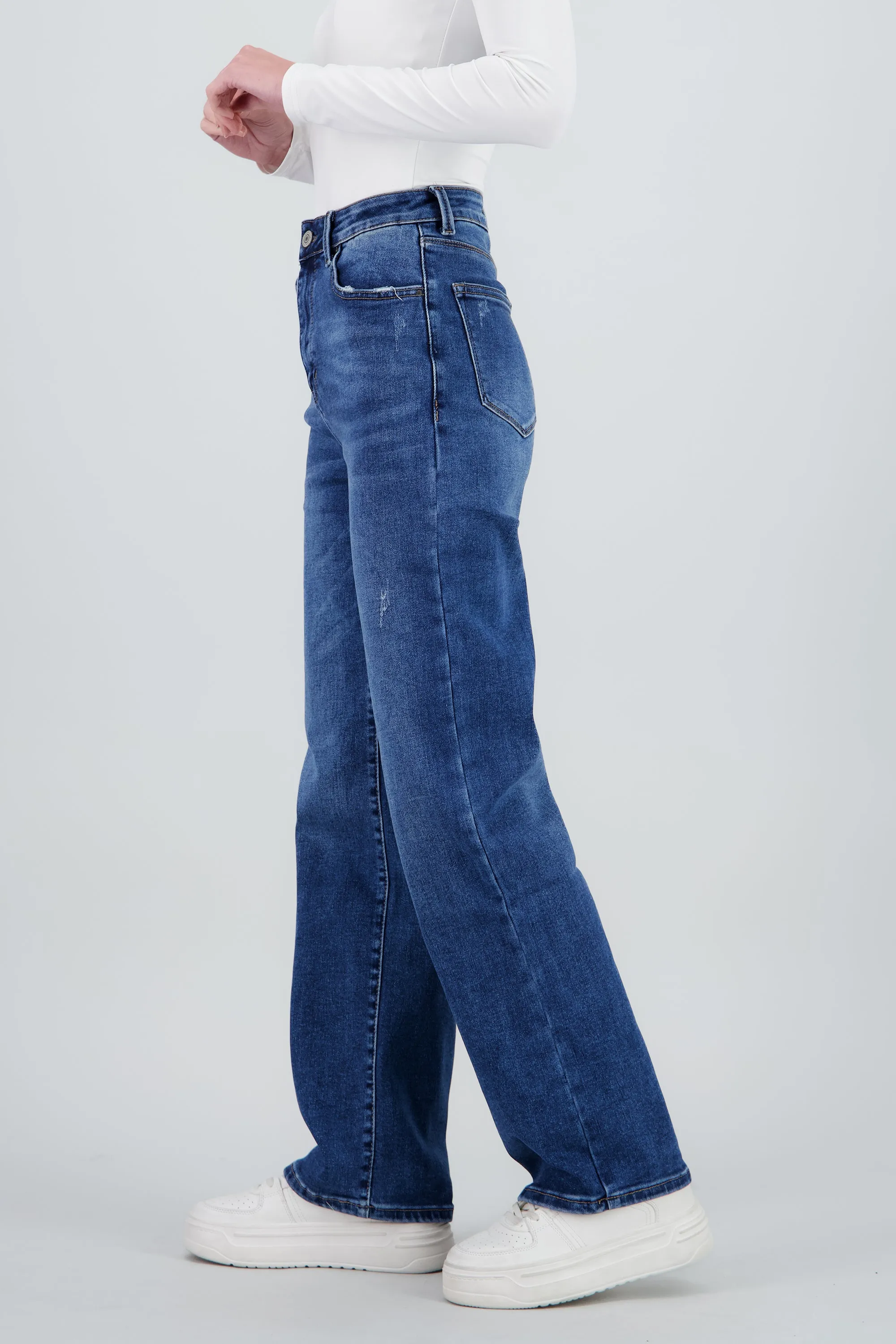 Jeans straight básicos sold by Shasa product image thumbnail 3