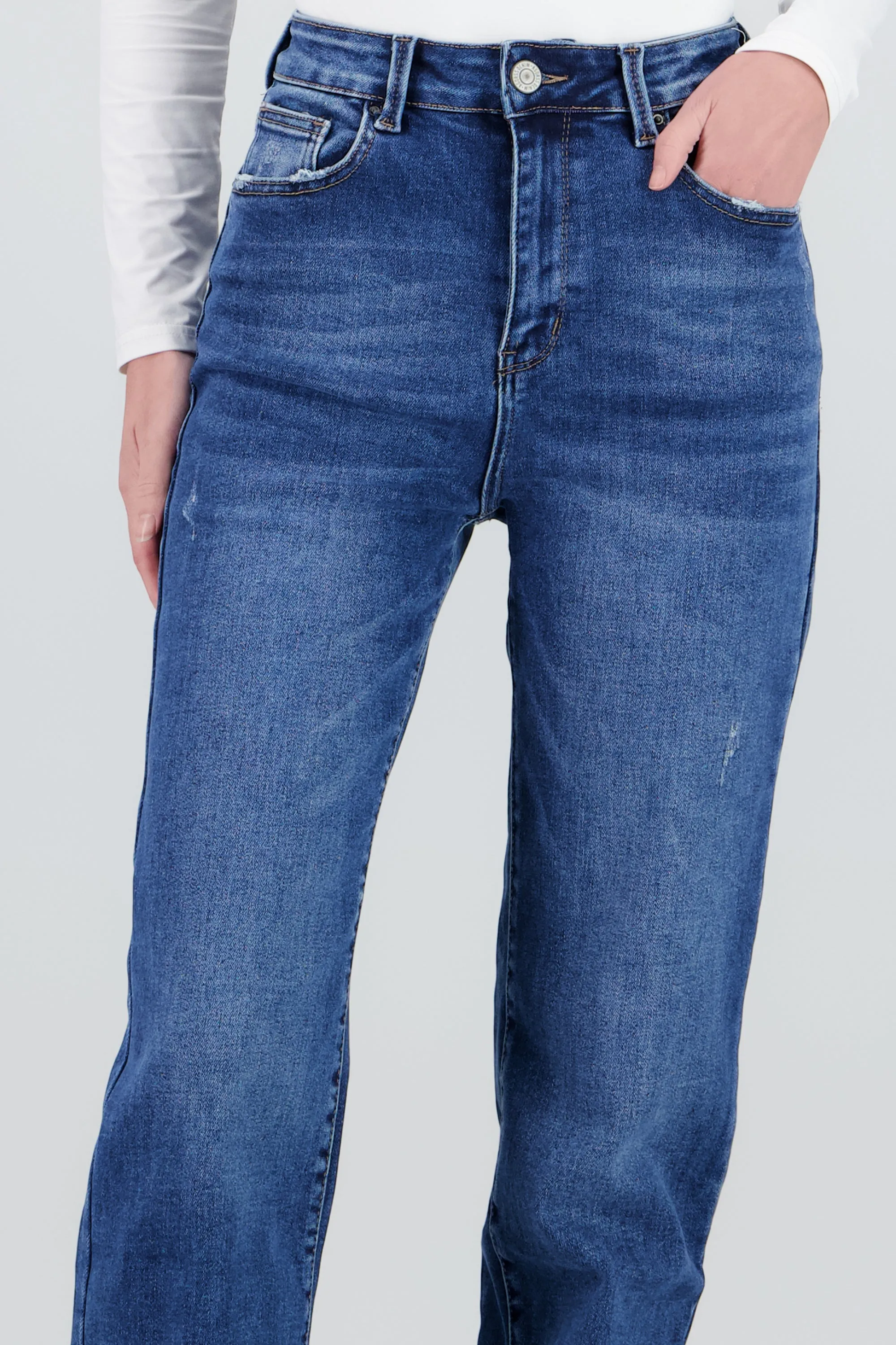 Jeans straight básicos sold by Shasa product image thumbnail 5