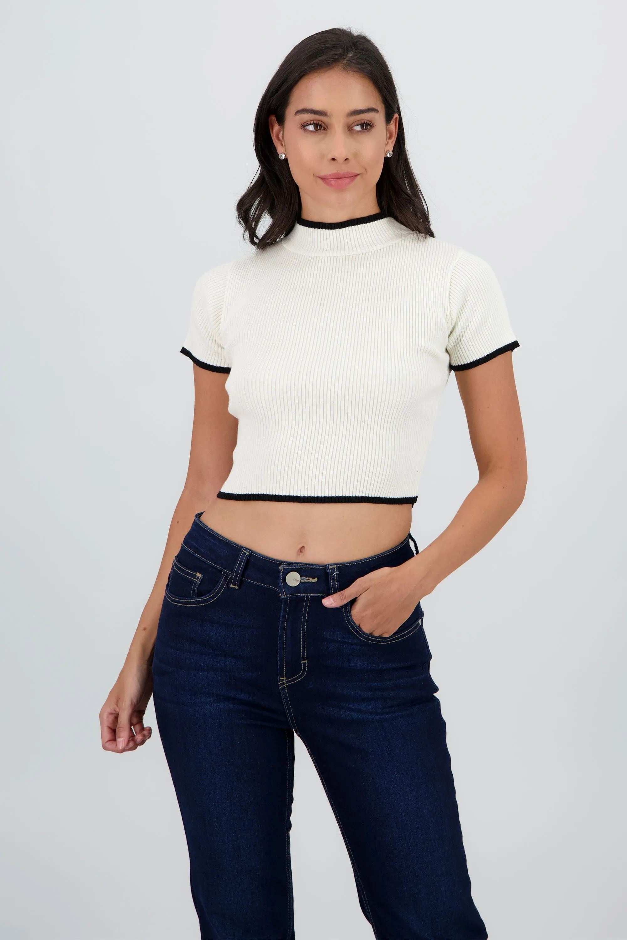 Top tejido contraste corta sold by Shasa product image thumbnail 2