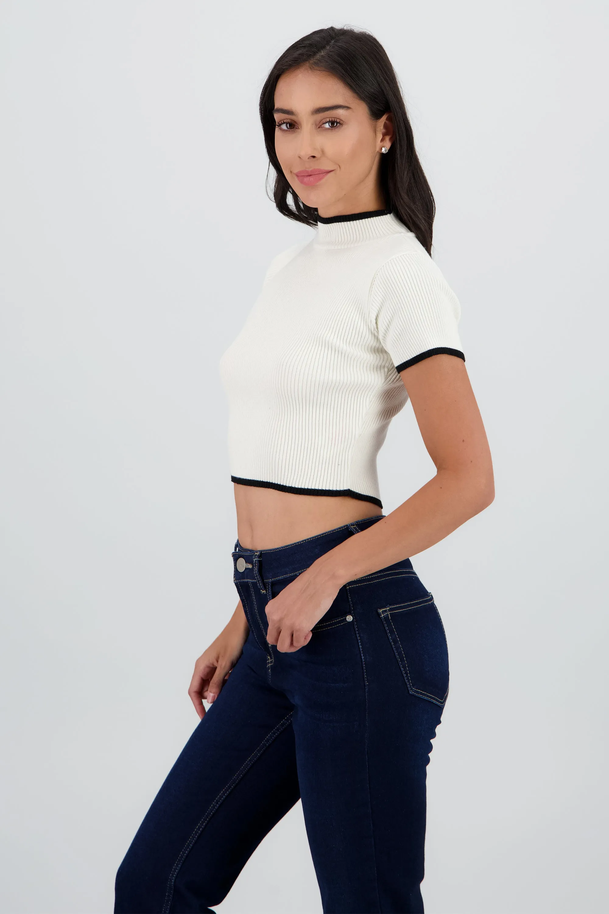 Top tejido contraste corta sold by Shasa product image thumbnail 3