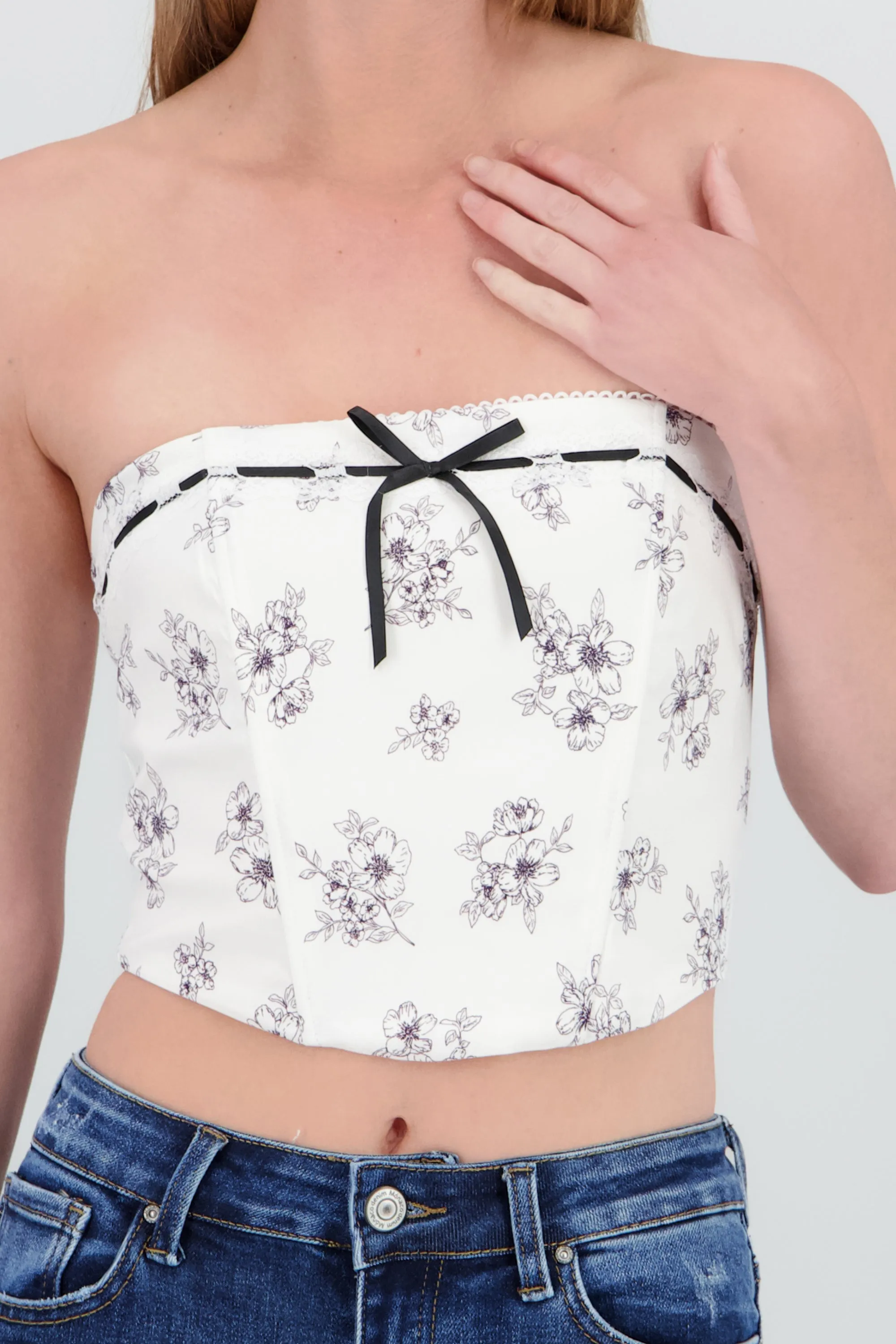 Top strapless flores con moño sold by Shasa product image thumbnail 5