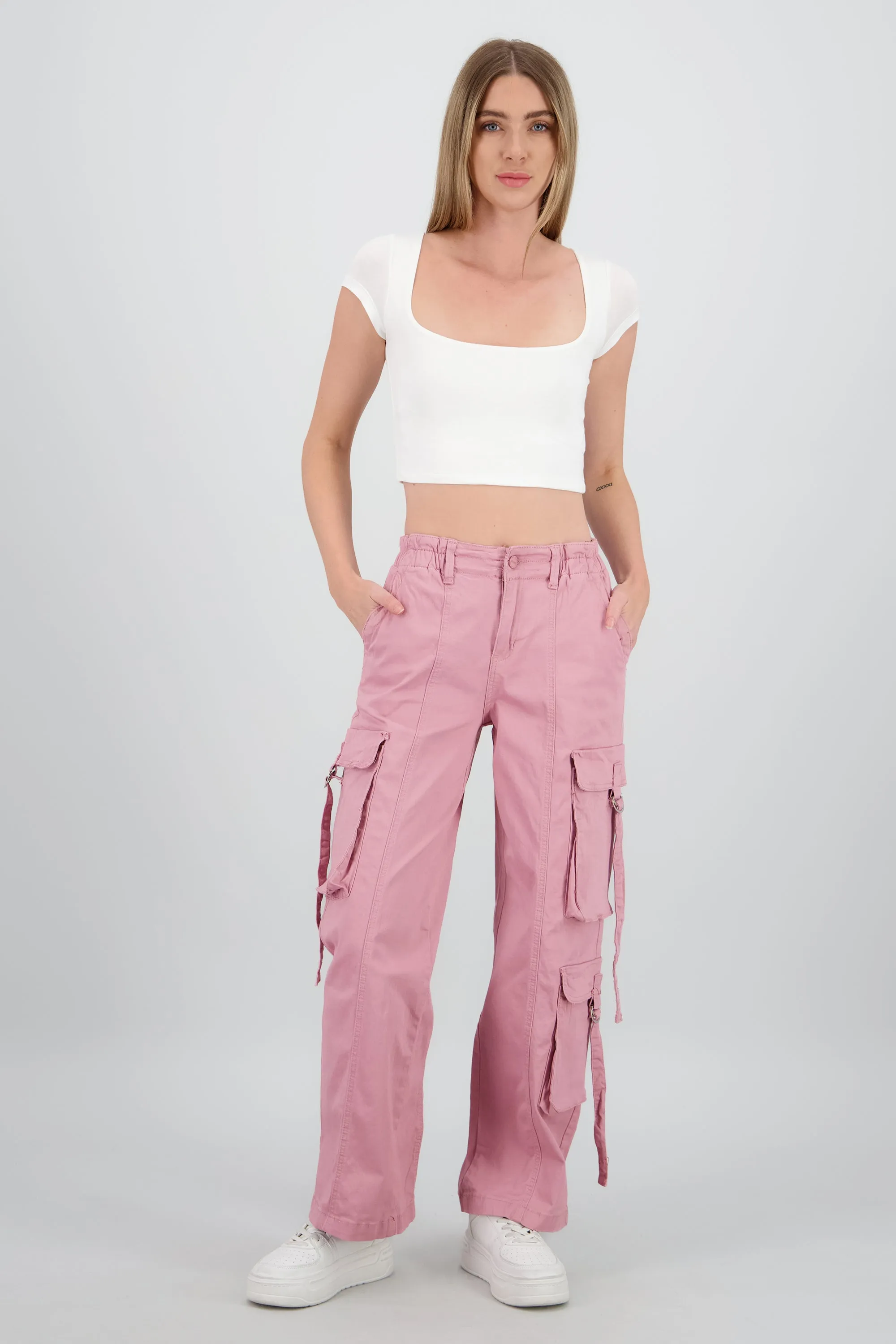 Jeans Cargo 3 Bolsas Tiras sold by Shasa