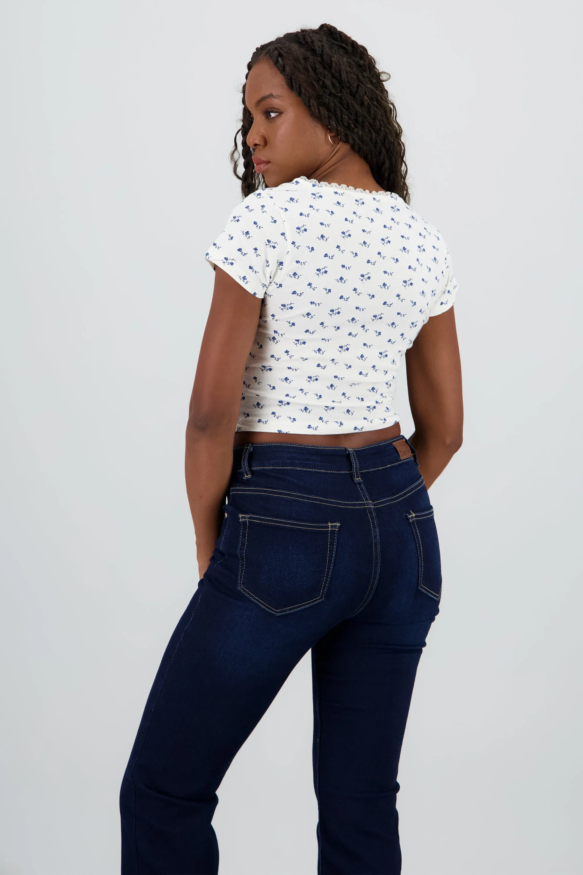 Top de manga corta con estampado de flores sold by Shasa product image thumbnail 4