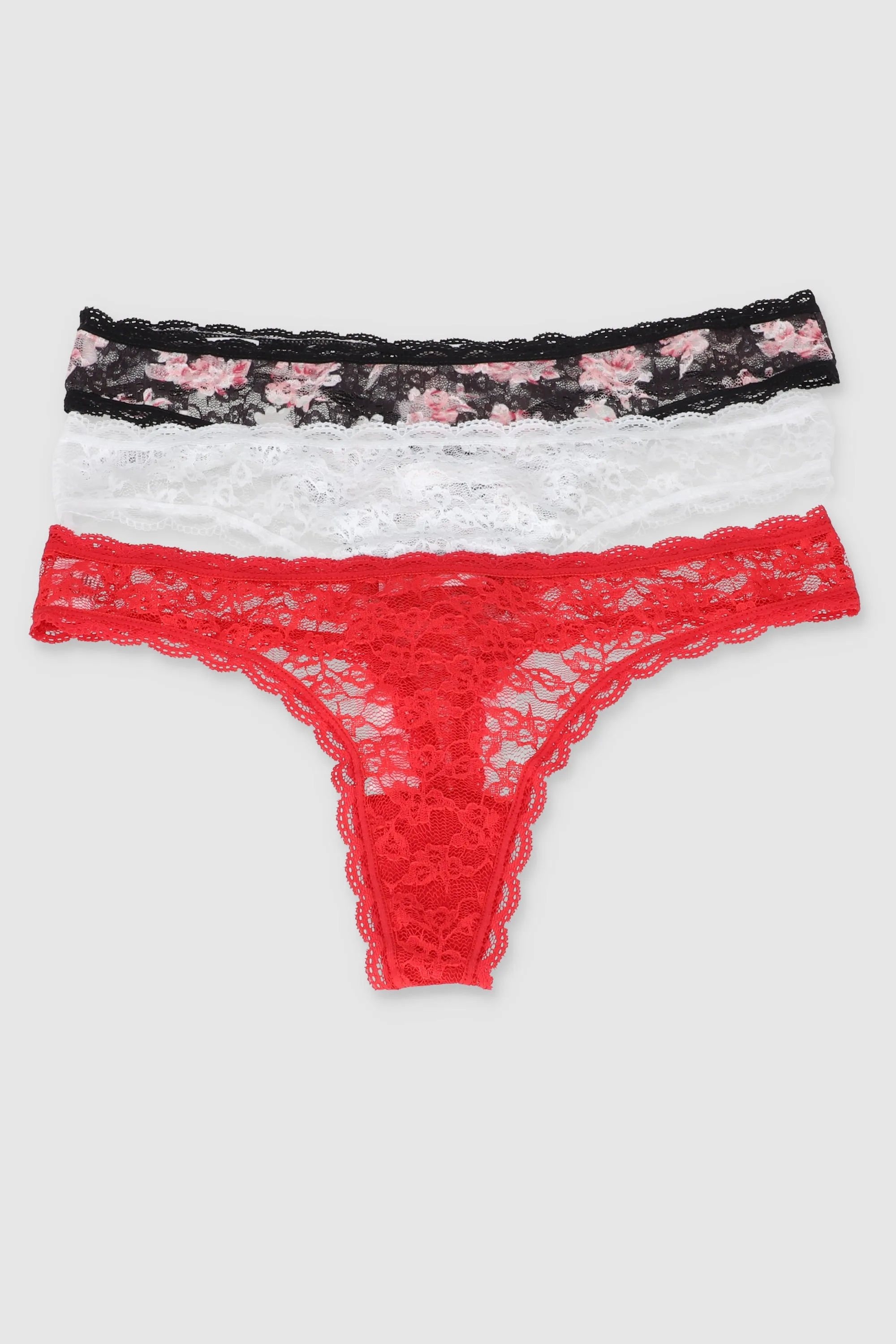 Tripack tanga encaje sold by Shasa