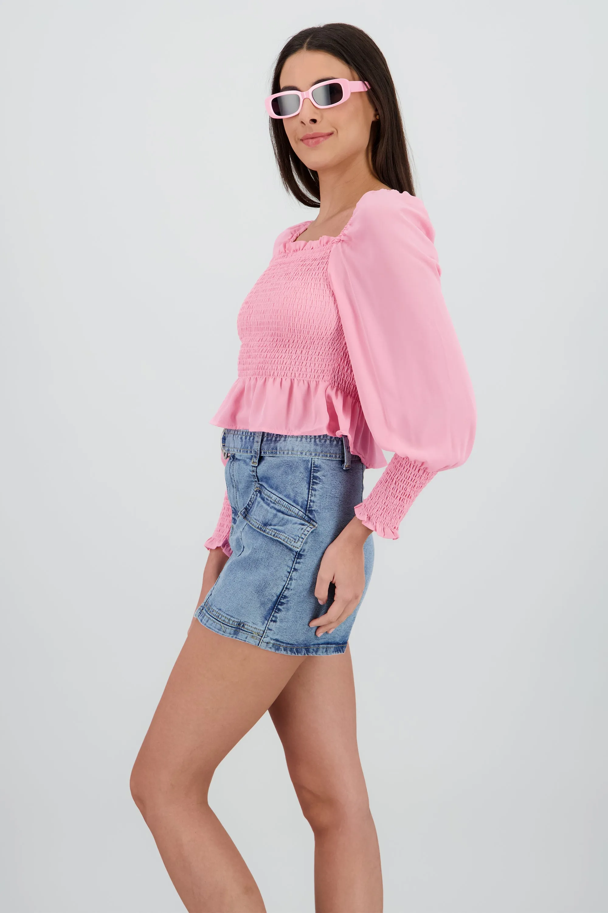 Top manga larga abullonada detalle smock sold by Shasa product image thumbnail 3