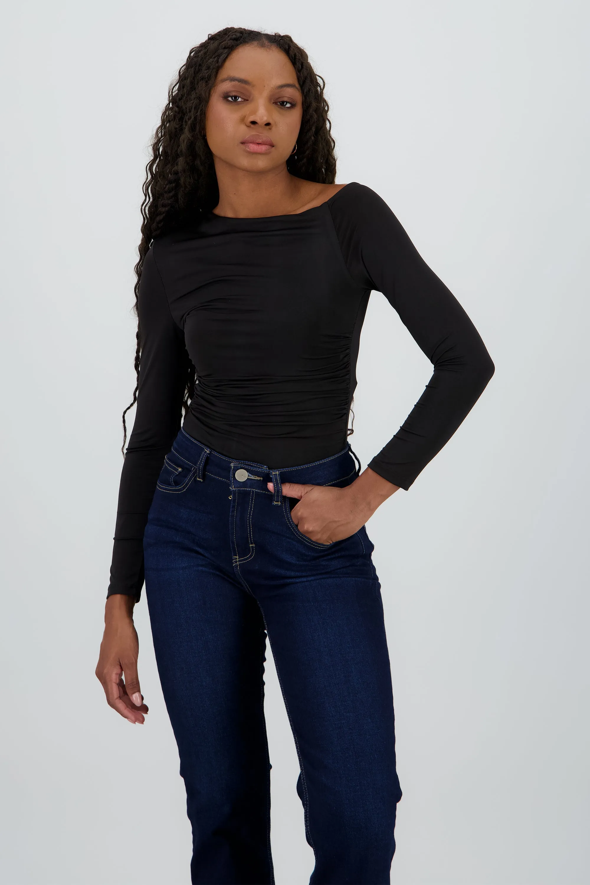 Bodysuit manga larga asimetrico detalle fruncido sold by Shasa