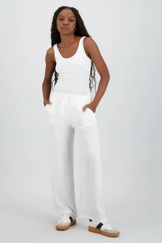 Pantalon fluido amplio sold by Shasa