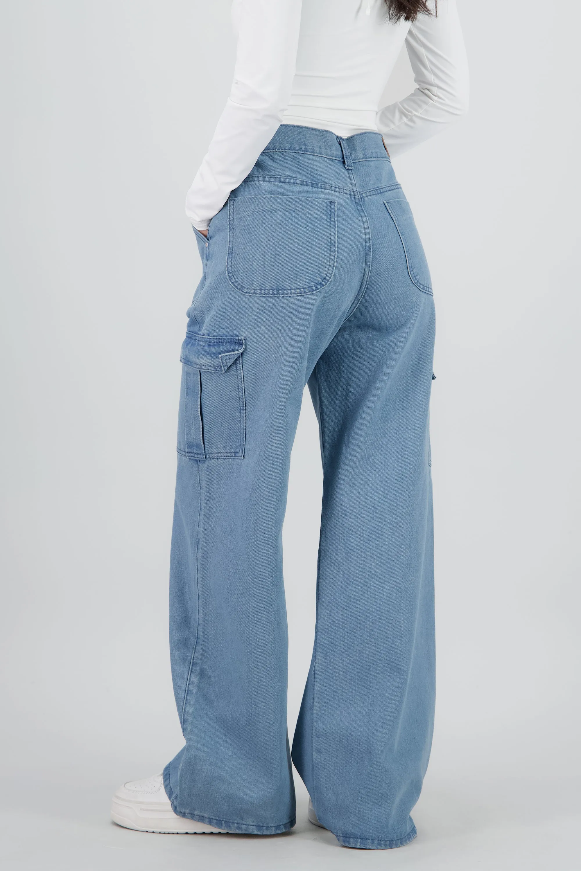 Jeans straight cargo 2 bolsas sold by Shasa product image thumbnail 4