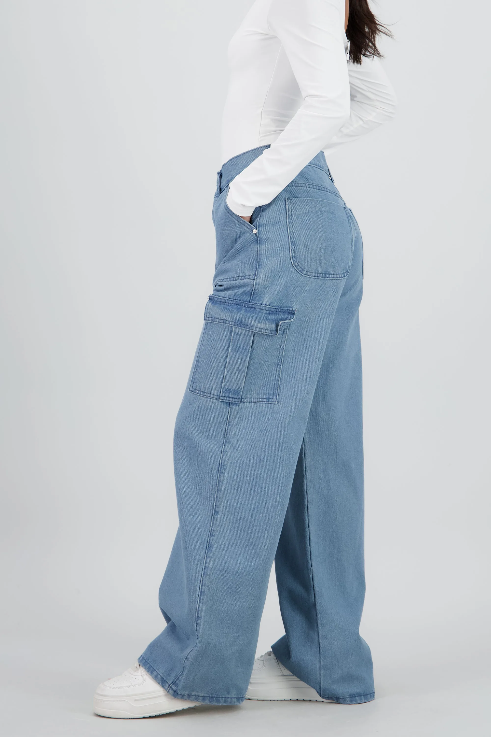 Jeans straight cargo 2 bolsas sold by Shasa product image thumbnail 3