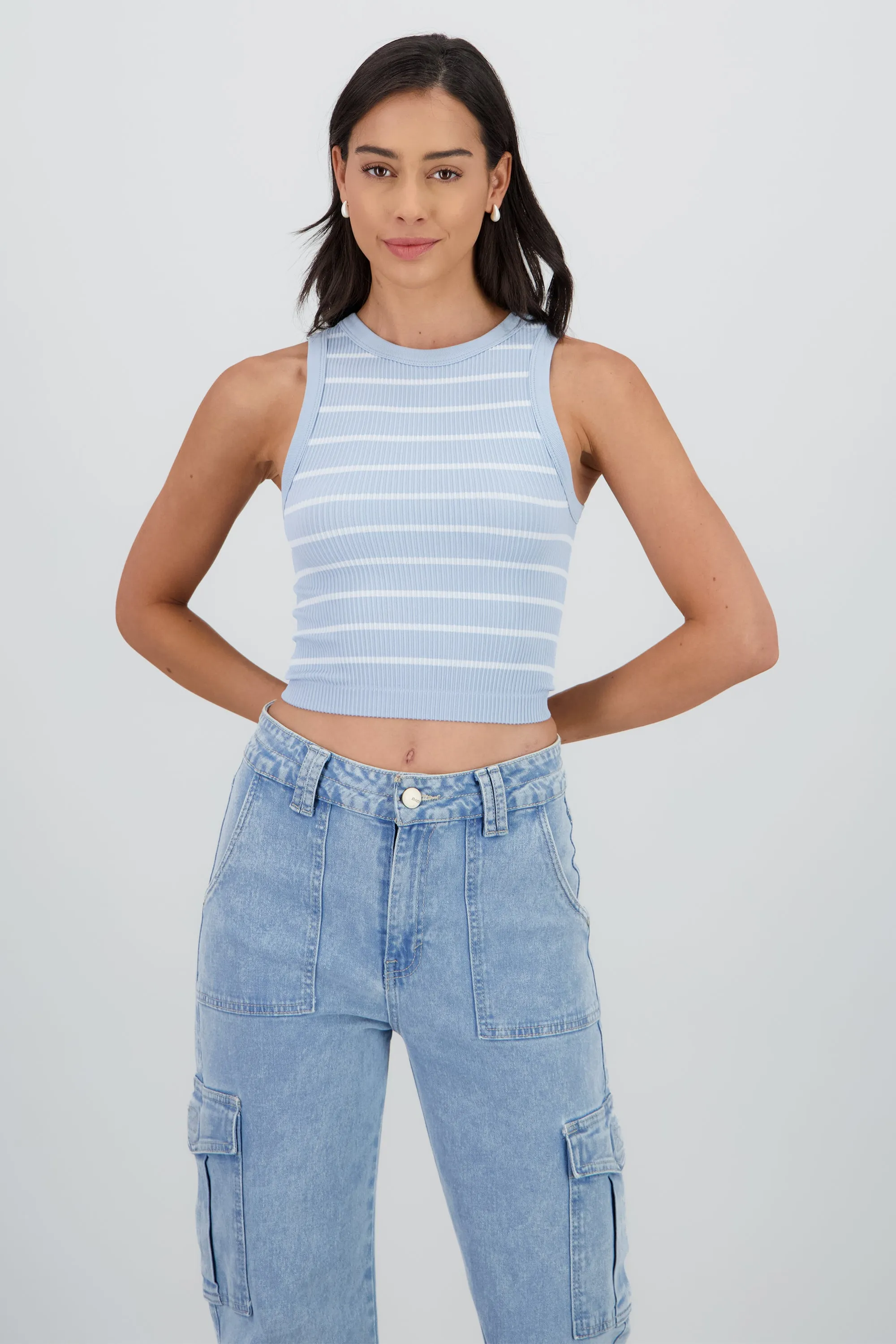 Top cuello redondo rayas seamless sold by Shasa