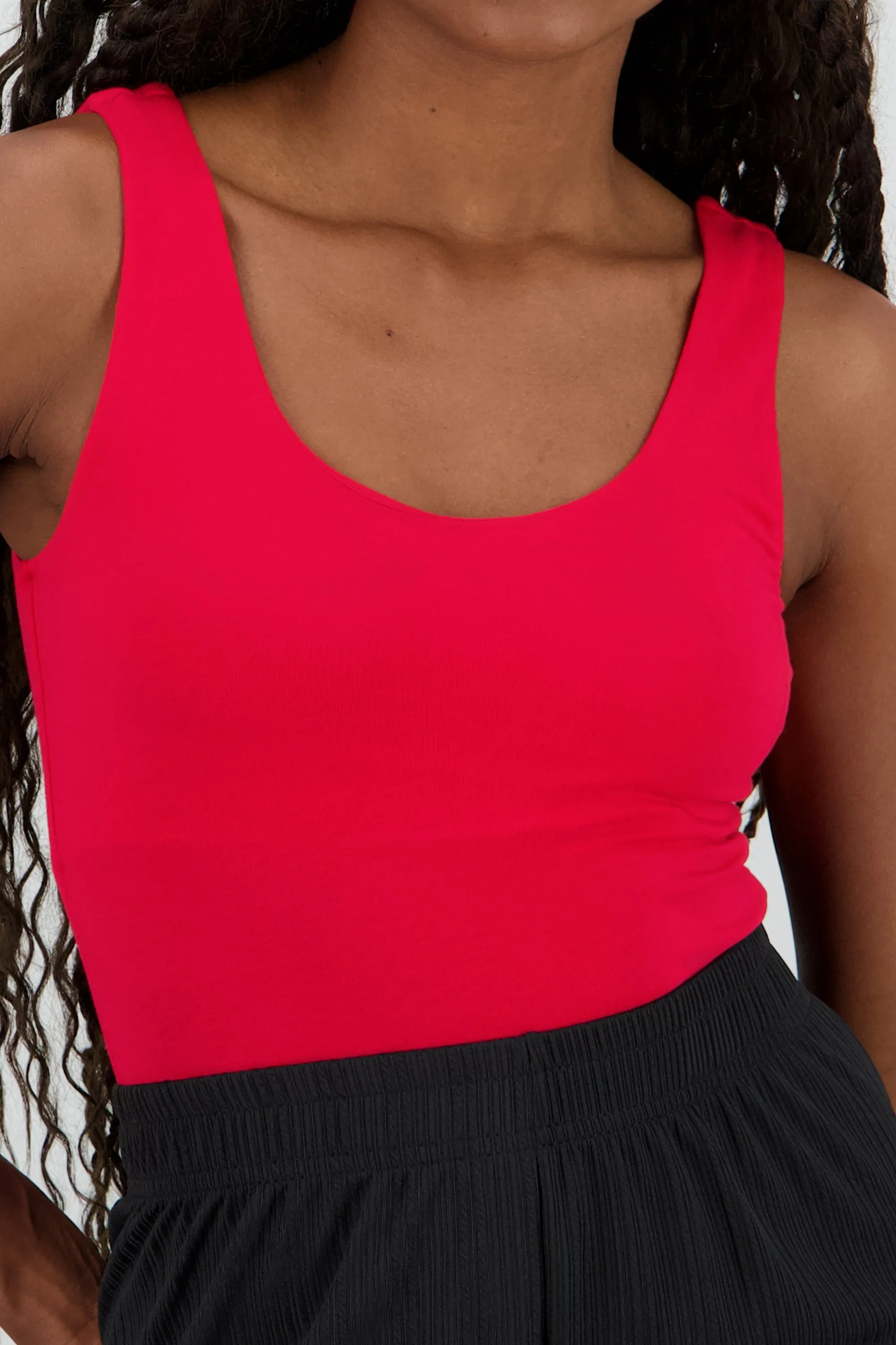 Body liso tirantes escote redondo sold by Shasa product image thumbnail 5