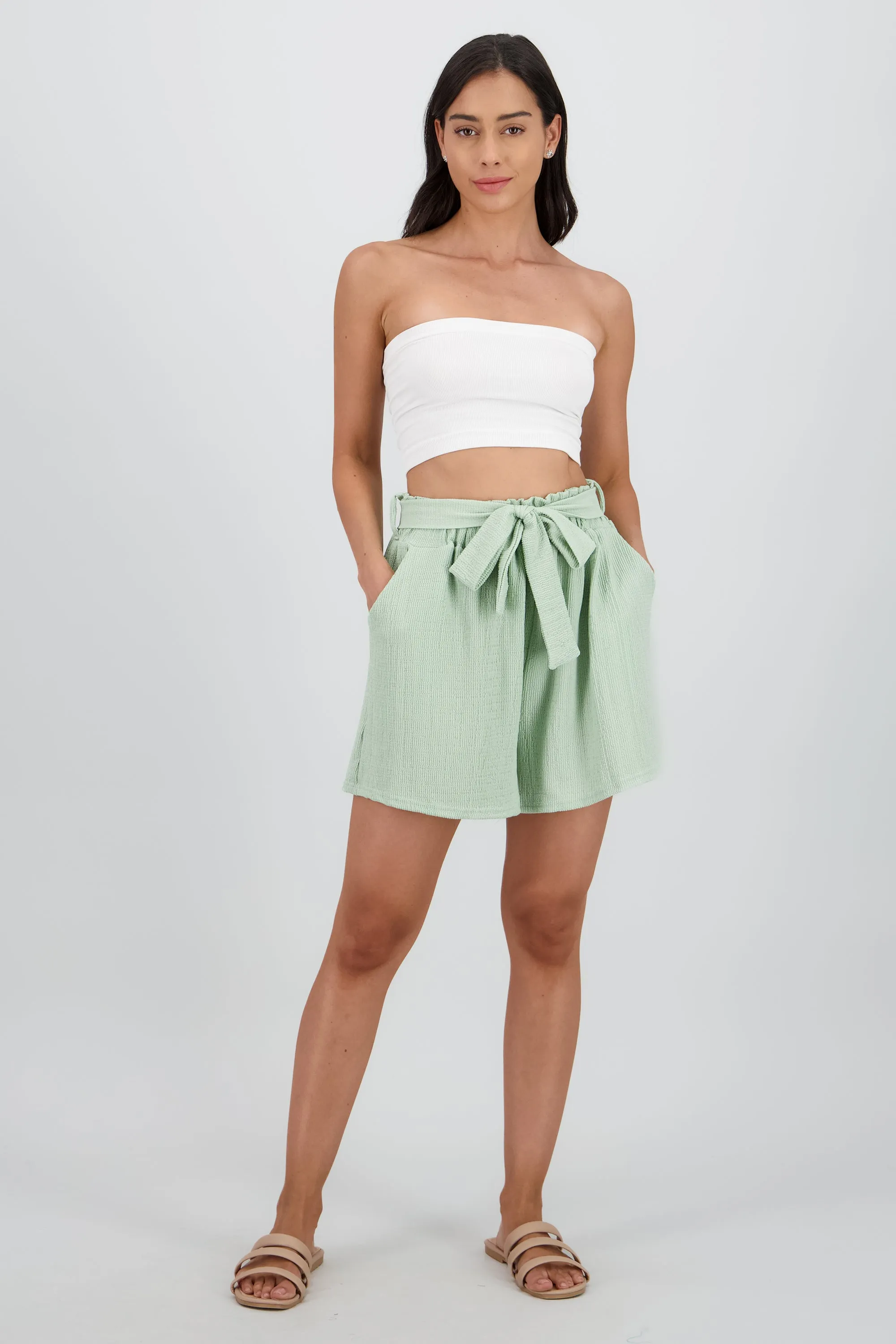 Short textura liso sold by Shasa