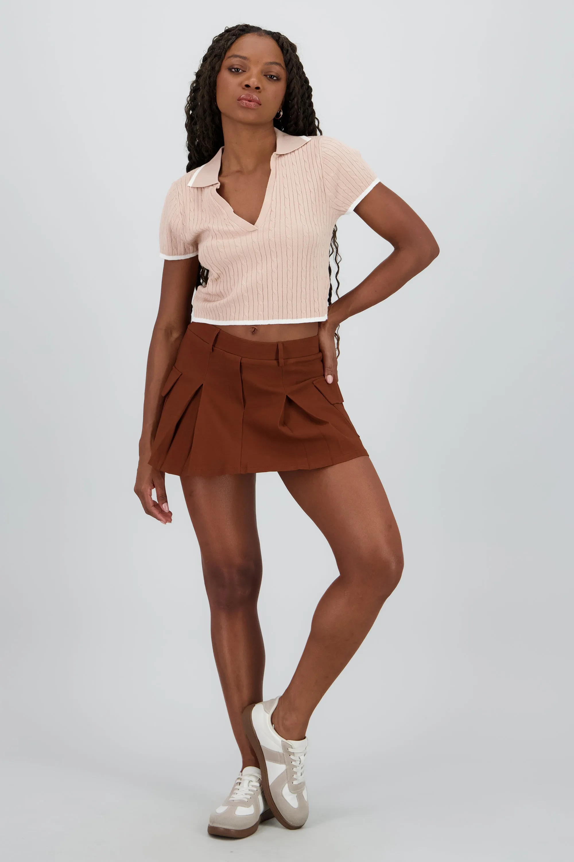 Falda tableada con bolsas cargo sold by Shasa