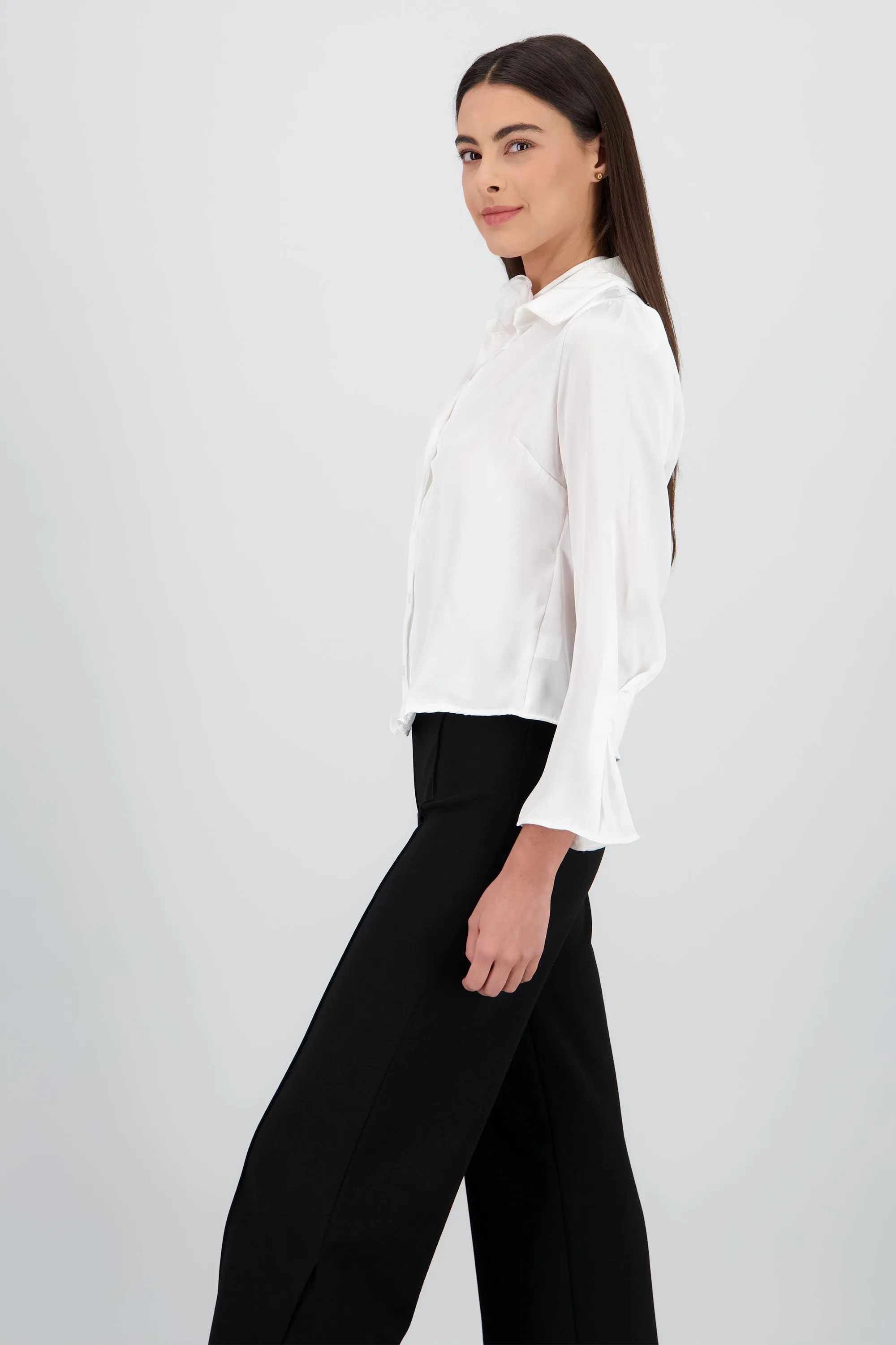 Camisa lisa satin con bufanda de flor sold by Shasa product image thumbnail 3