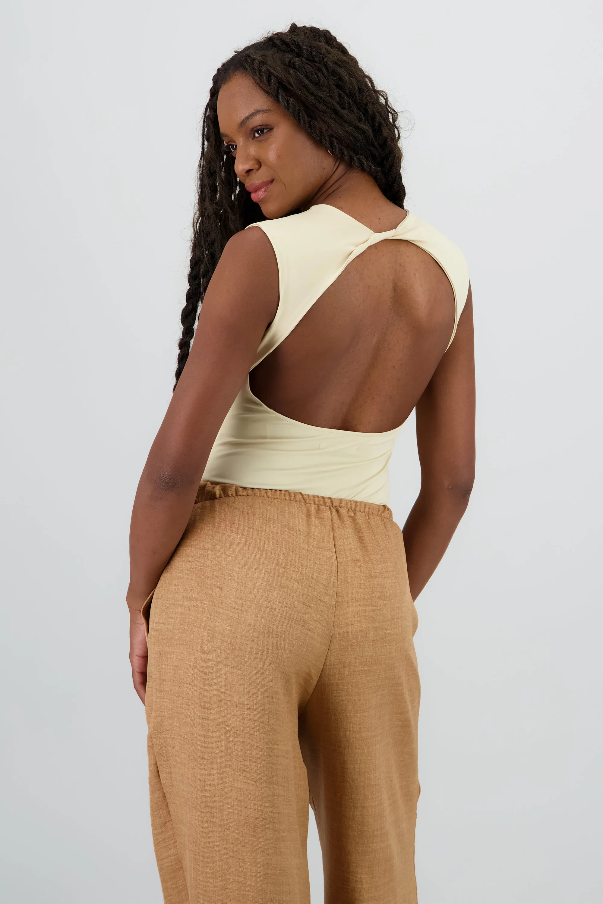 Body manga corta escote espalda sold by Shasa product image thumbnail 4