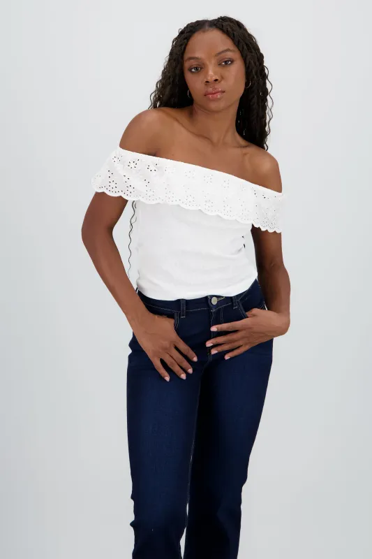 Blusa strapless con olan bordado y rib sold by Shasa